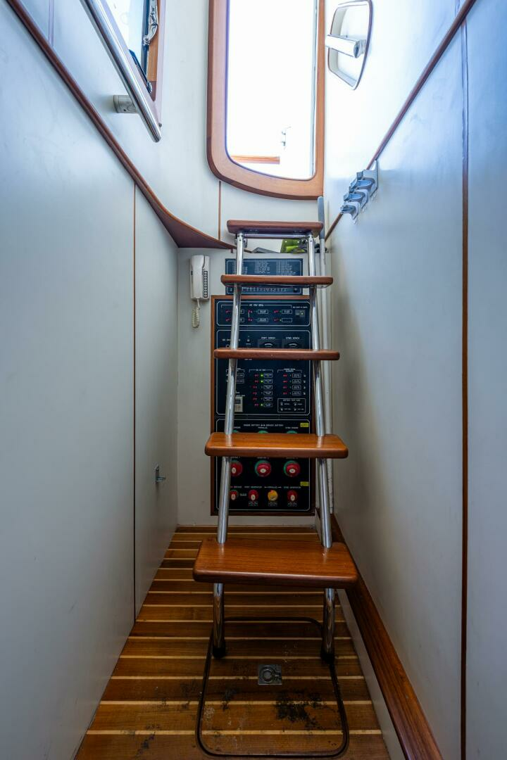 2013 Marlow Explorer Enclosed Bridge (CB) - Image 73