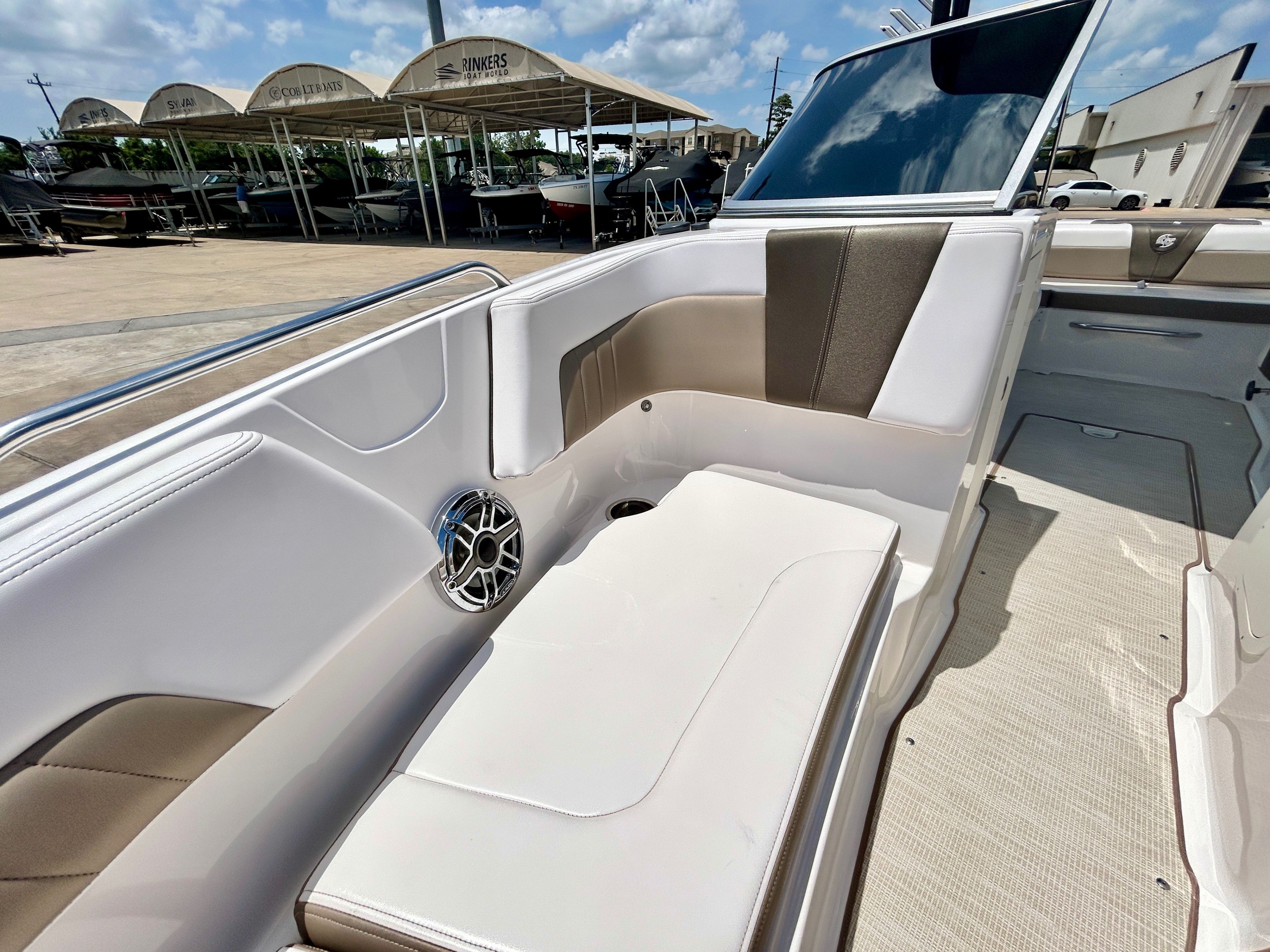 2018 Chaparral 23 Surf - 24