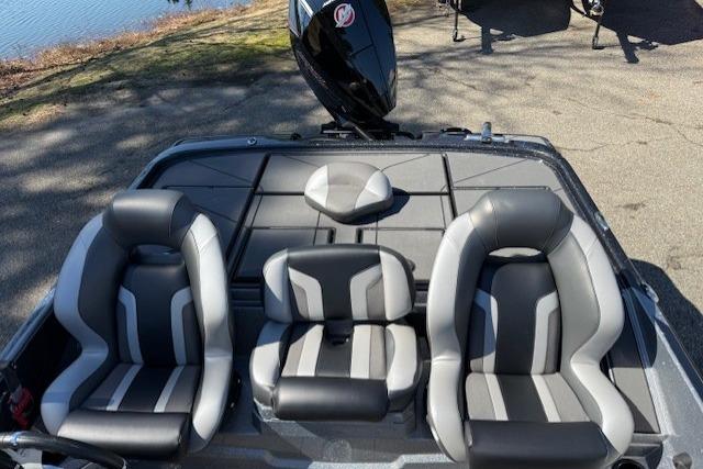 2026 Nitro Z20 XL Pro boat interior with sleek, modern seating design.