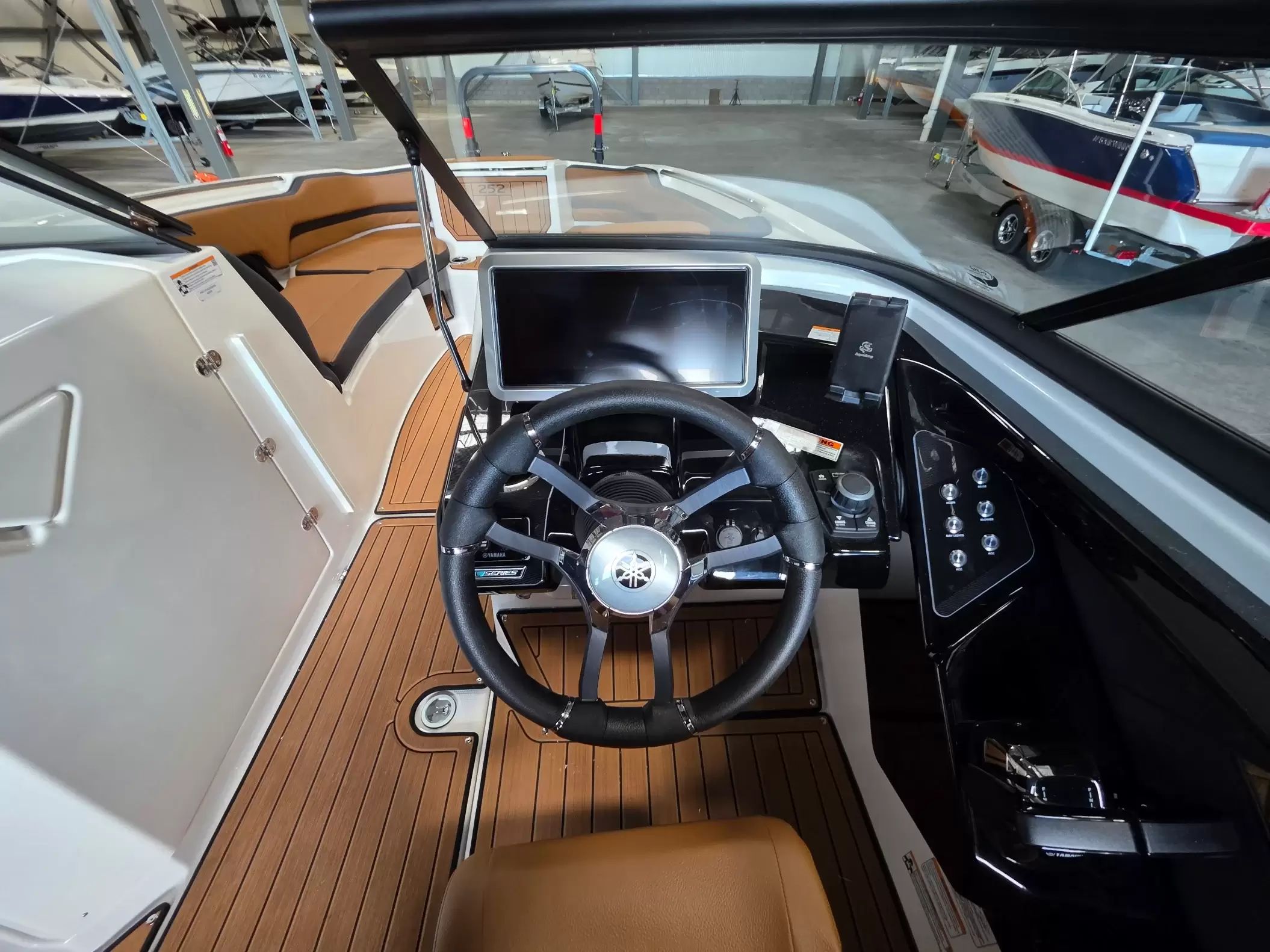 2026 Yamaha Boats 252SE - 12