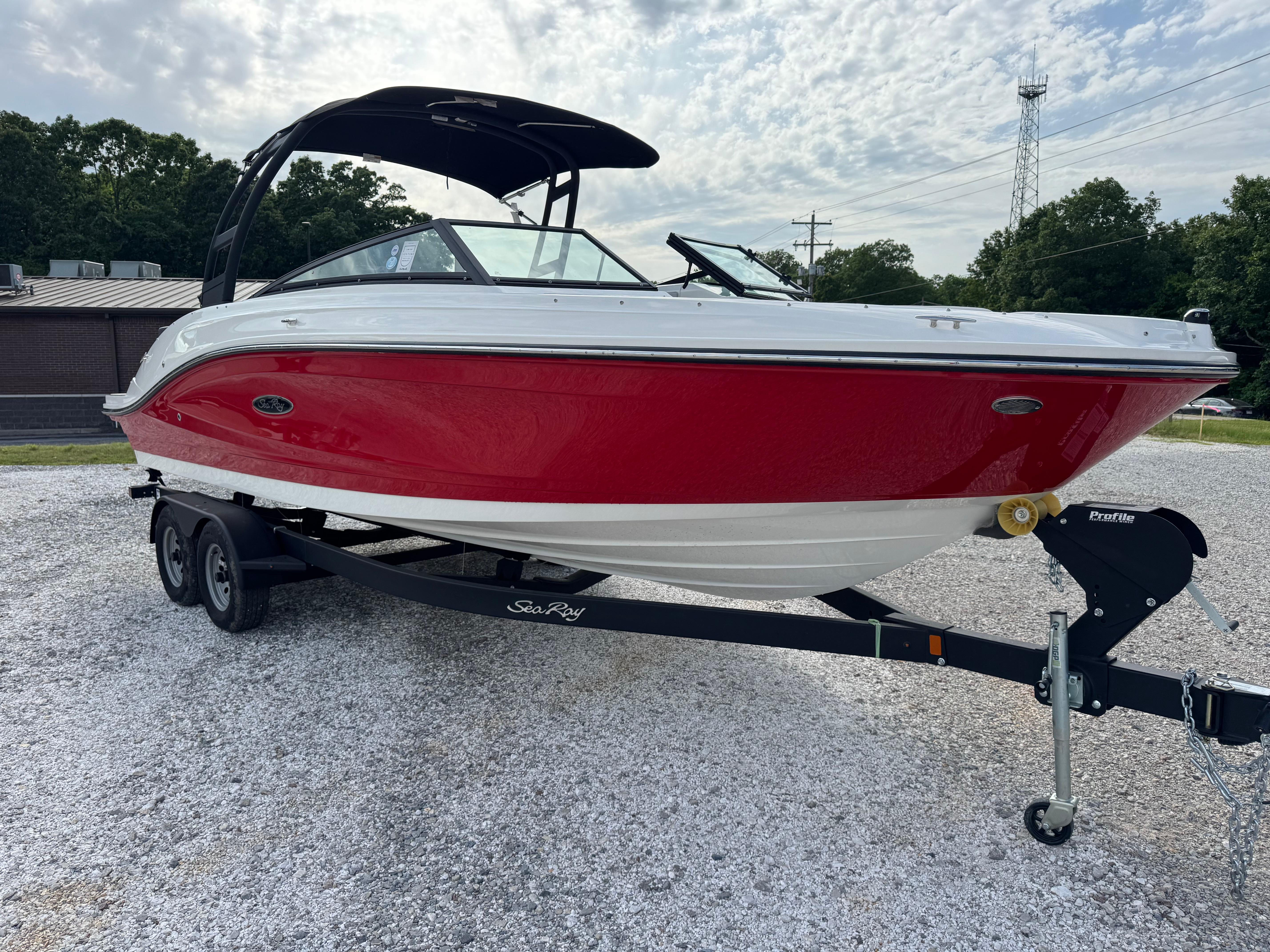 2025 Sea Ray SPX 230