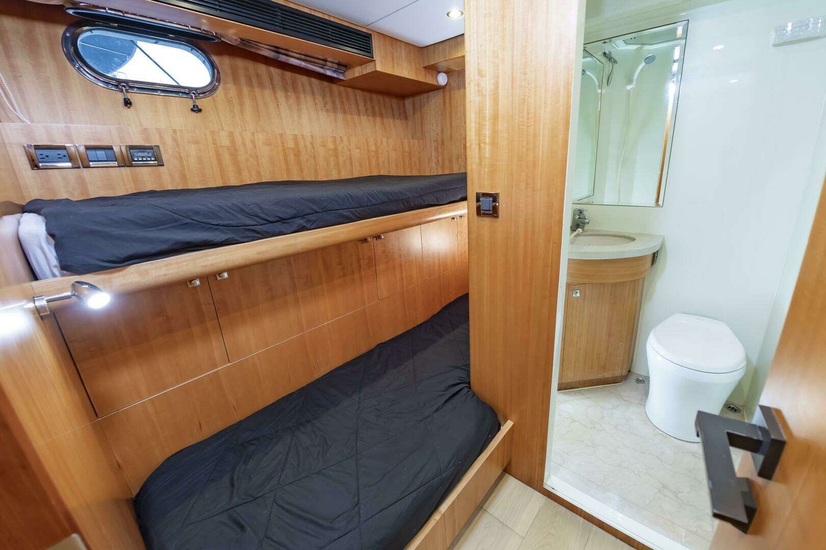 2017 Johnson 93 Flybridge - Image 97
