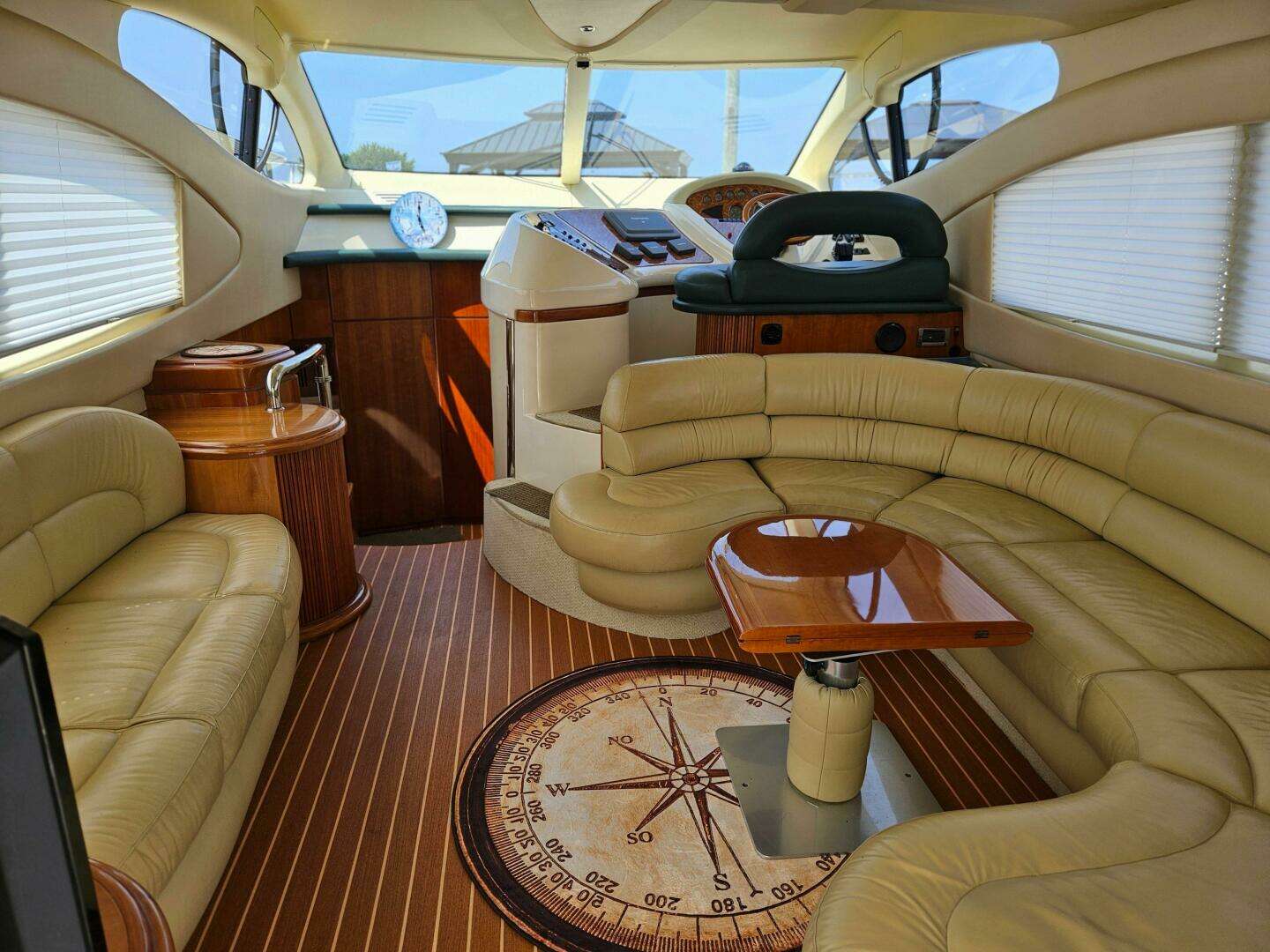 2003 Azimut 46 Motor Yacht - Image 3