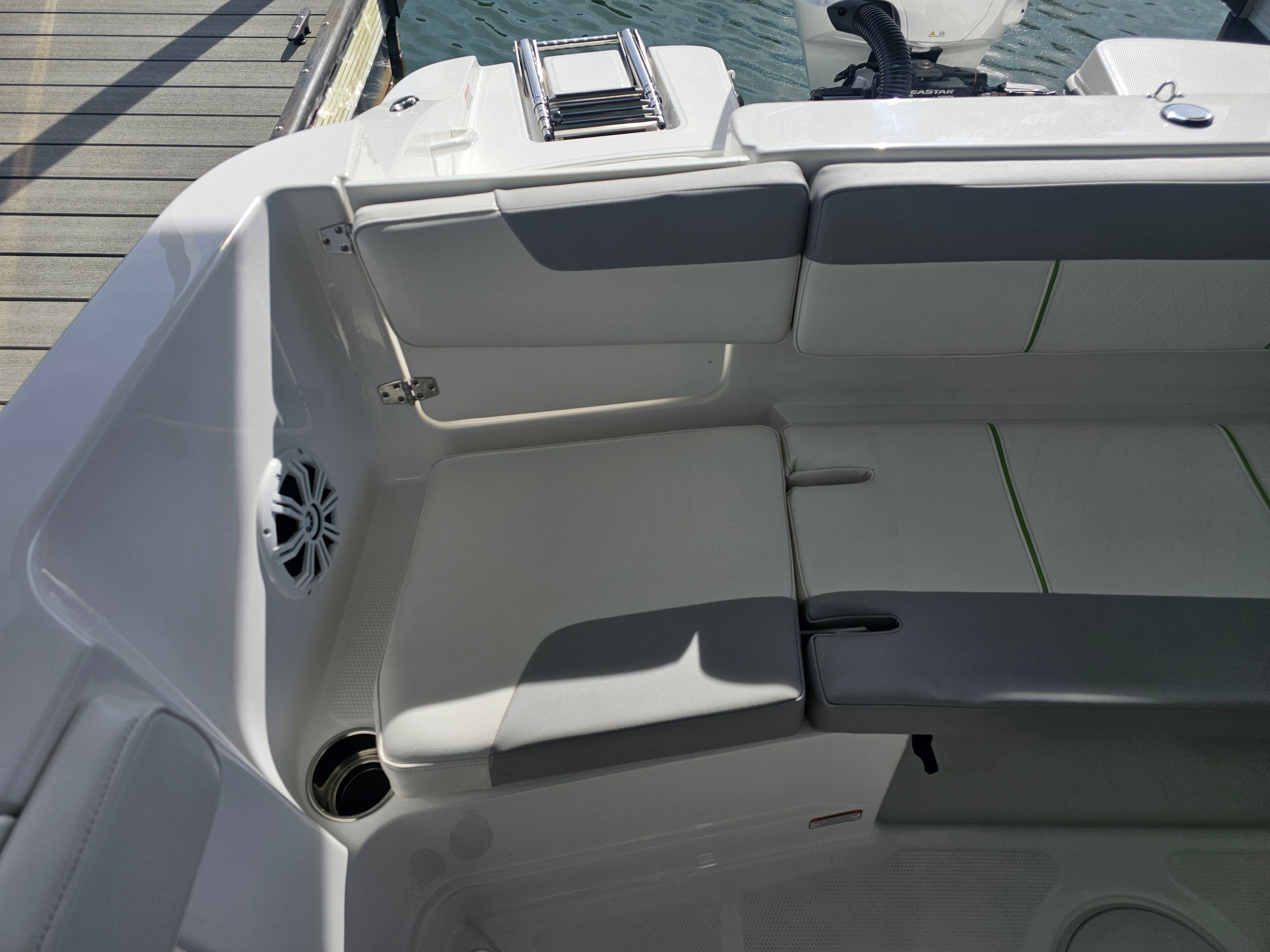 2024 Tahoe 2150 CC - 24