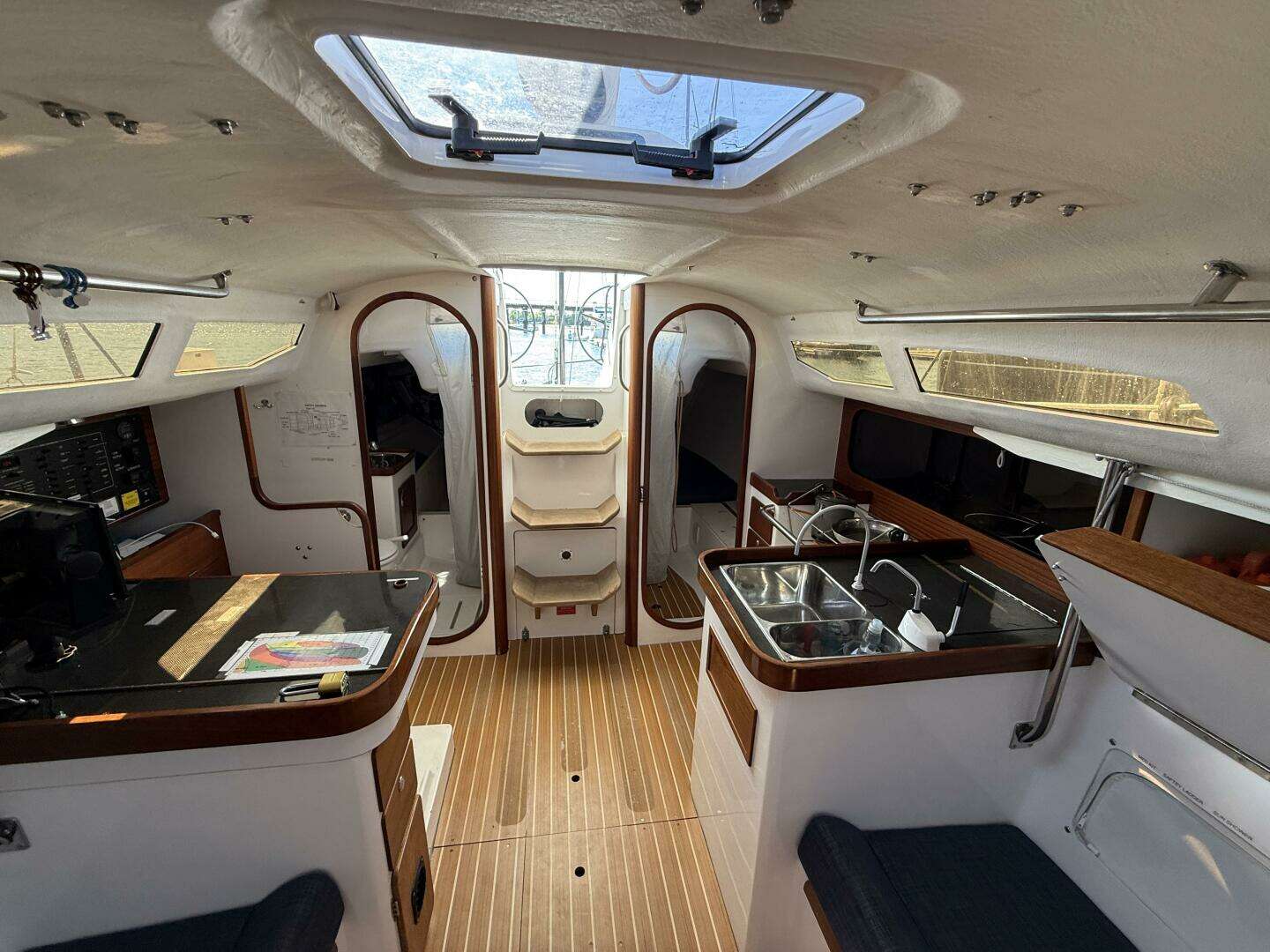 2018 J Boats J121 - Image 27