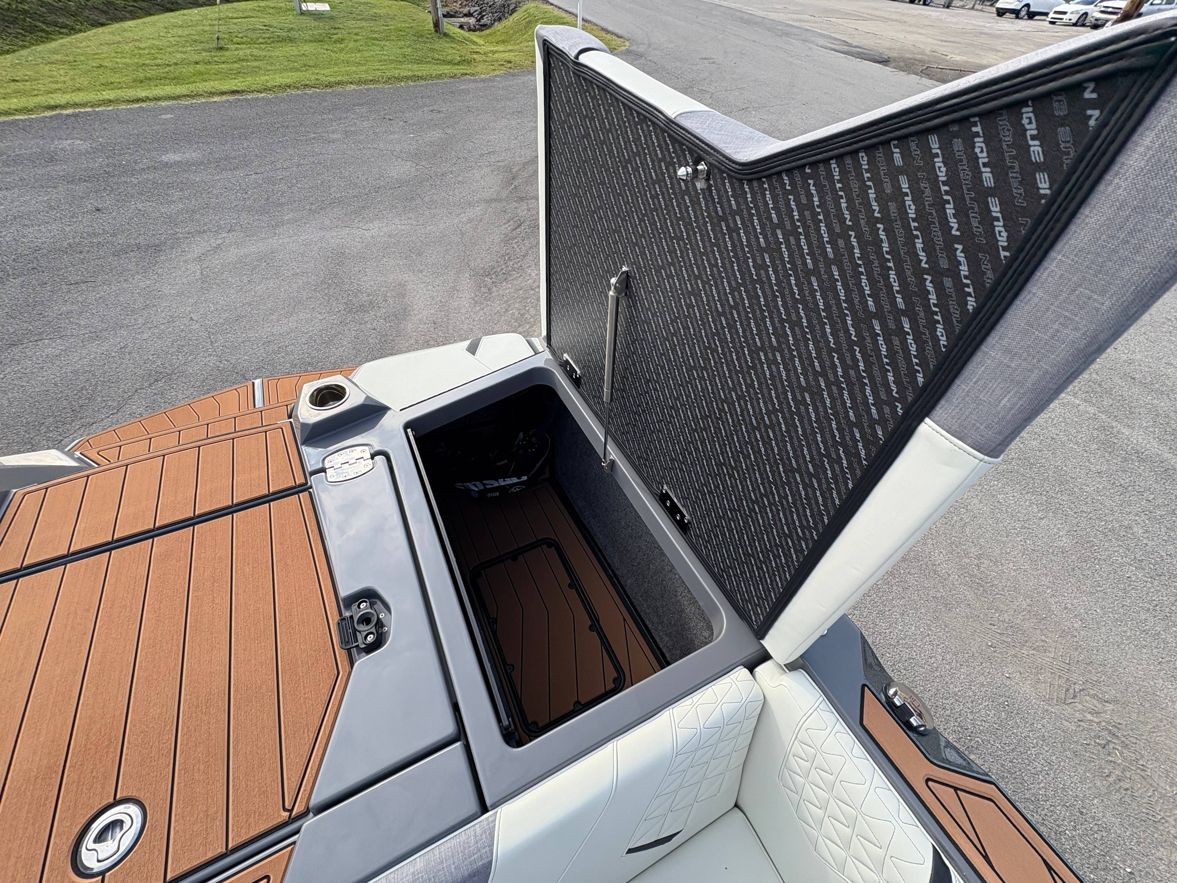 2026 Nautique GS24 - 50