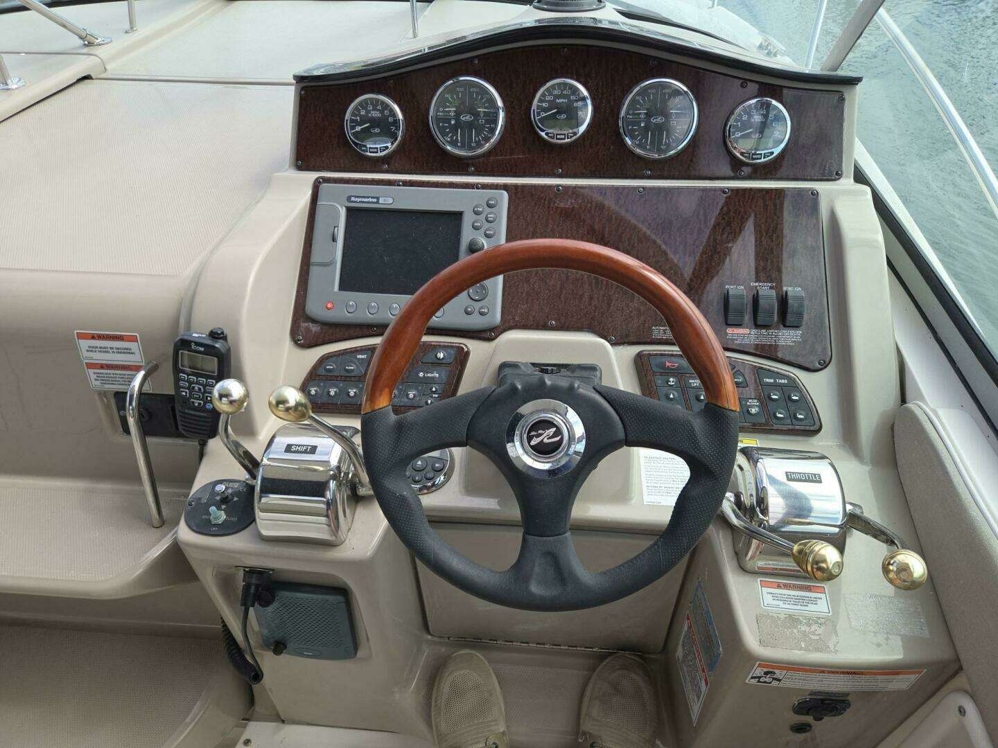 2007 Sea Ray 310 Sundancer - Image 3