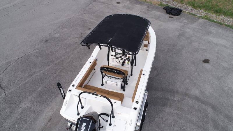 2025 Robalo R202 Explorer - 7