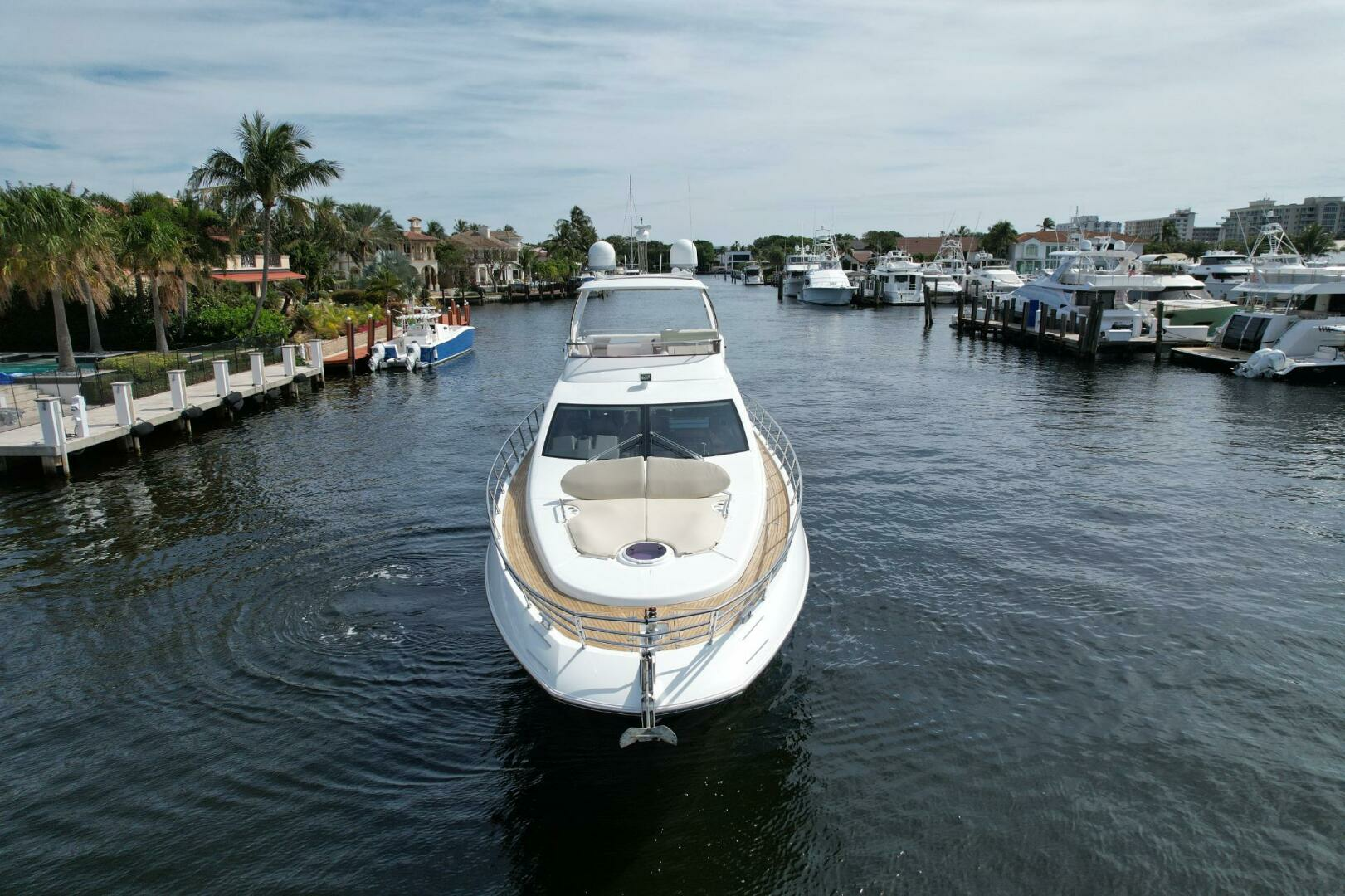 2015 Azimut 64 Flybridge - Image 3