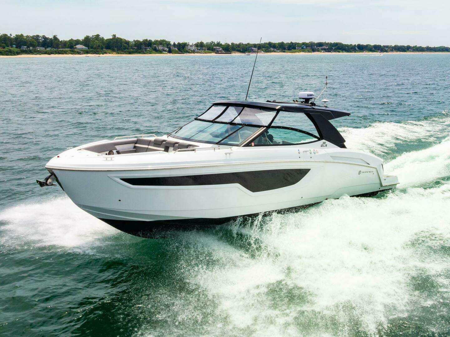 2021 Cruisers Yachts — - Image 7