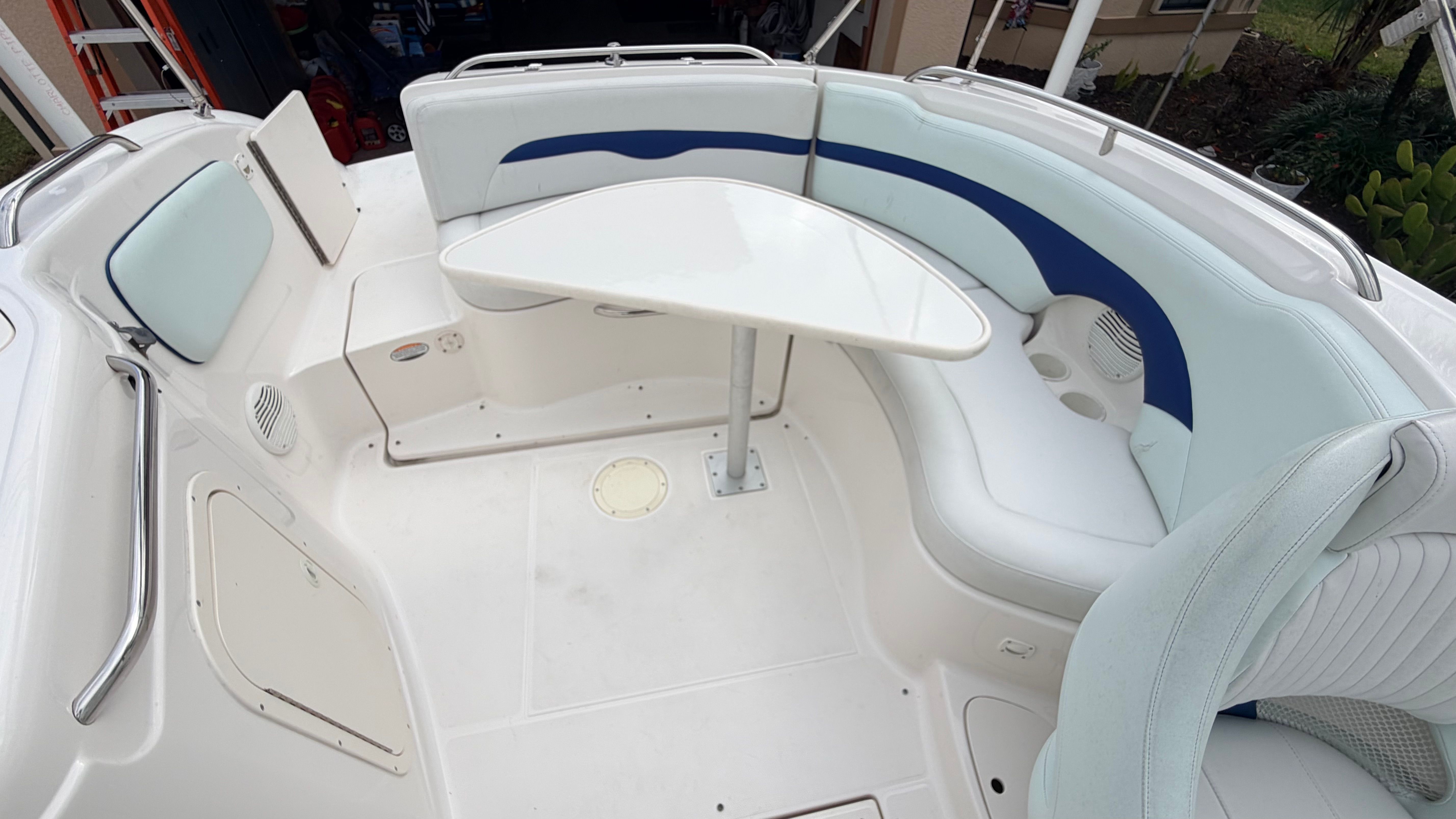 2002 Chaparral Sunesta 243 - 14