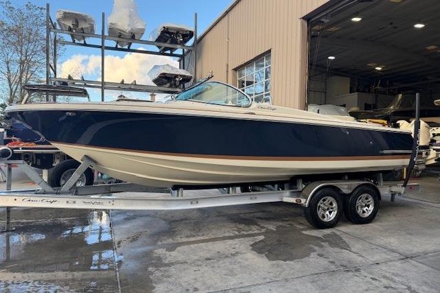 2022 Chris-Craft Launch 25 GT