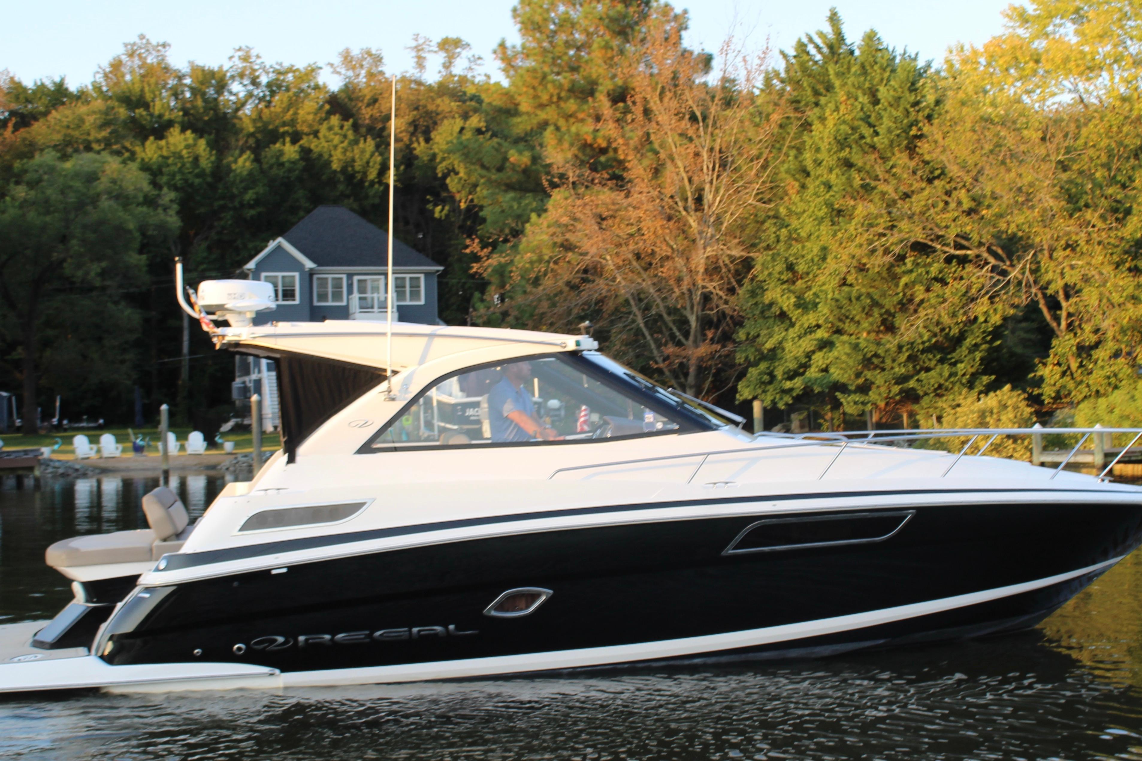 2015 Regal 35 Sport Coupe
