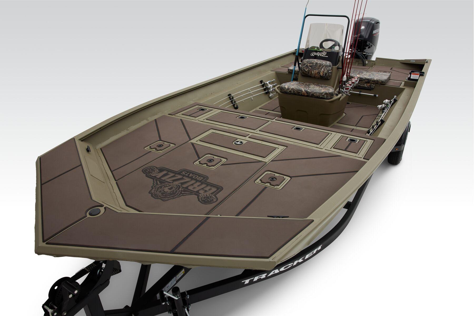 2026 Tracker Grizzly 2072 CC - 17