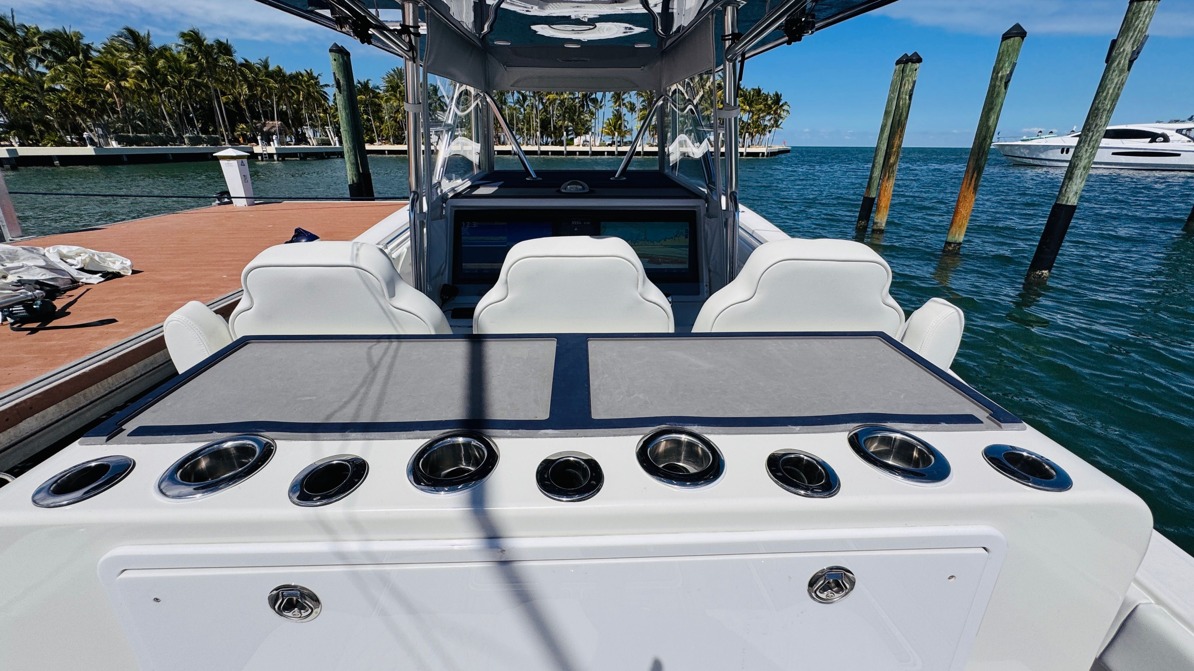 2013 Invincible 42 Open Fisherman - 31