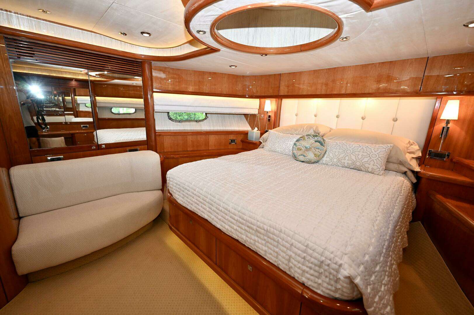 2005 Sunseeker Yacht - Image 26