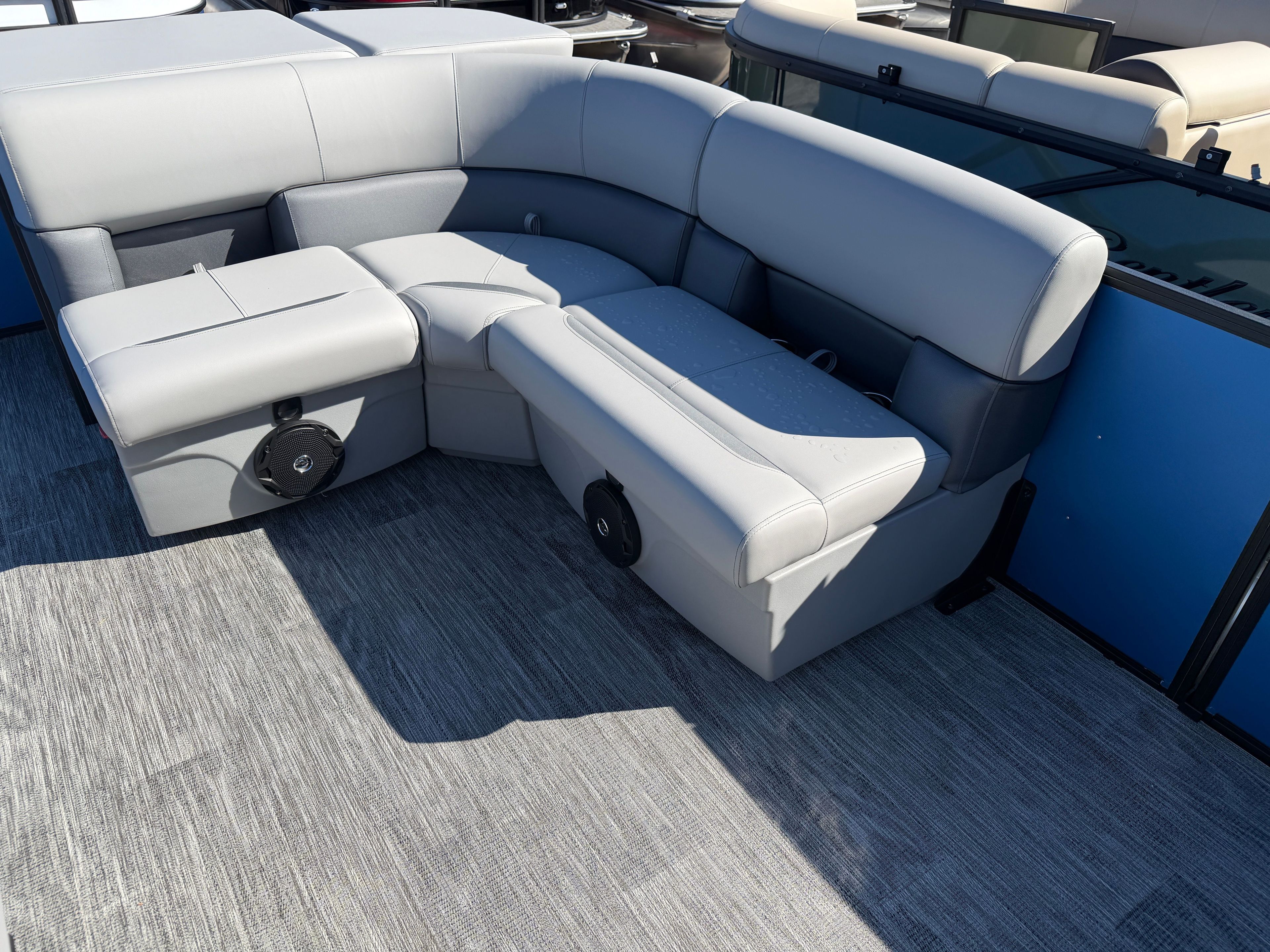 2026 Bentley Pontoons Legacy 200 Cruise - 20