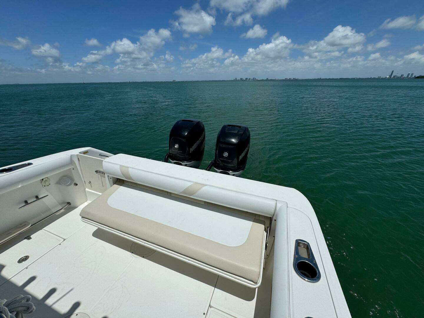 2008 Boston Whaler 320 Outrage - Image 15