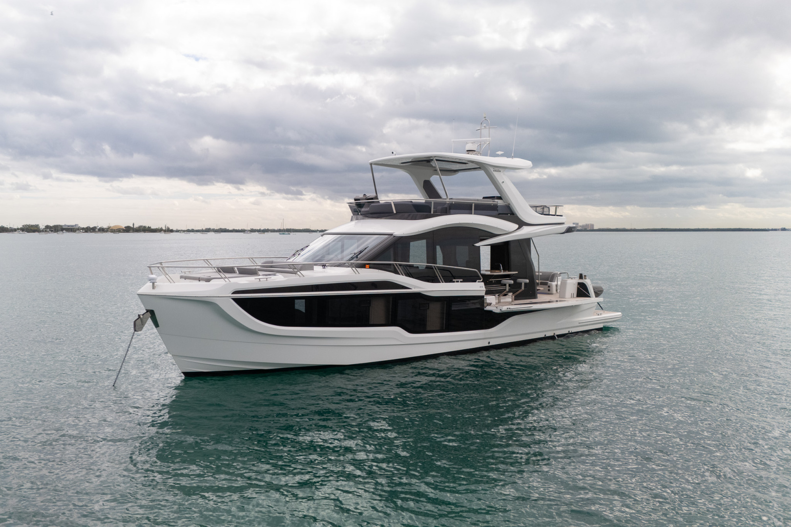 2025 Galeon 560 FLY - Image 80