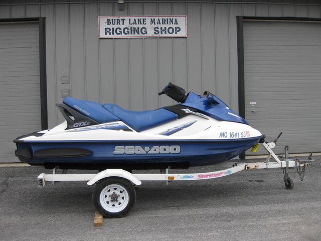 2002 Sea-Doo GTX DI 2S, WHITE/BLUE