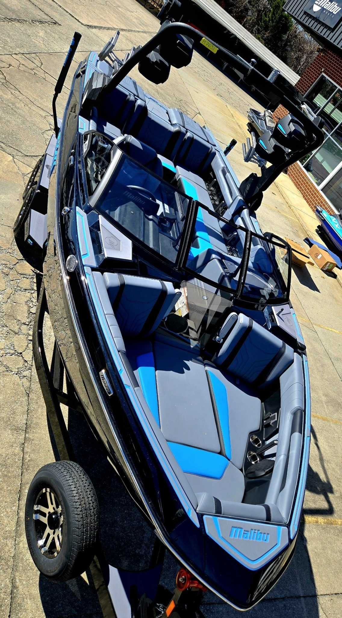 2025 Malibu Wakesetter 25 LSV - 3