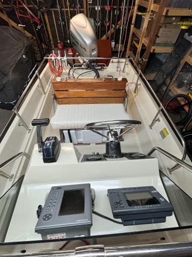 1986 Boston Whaler Montauk - 6