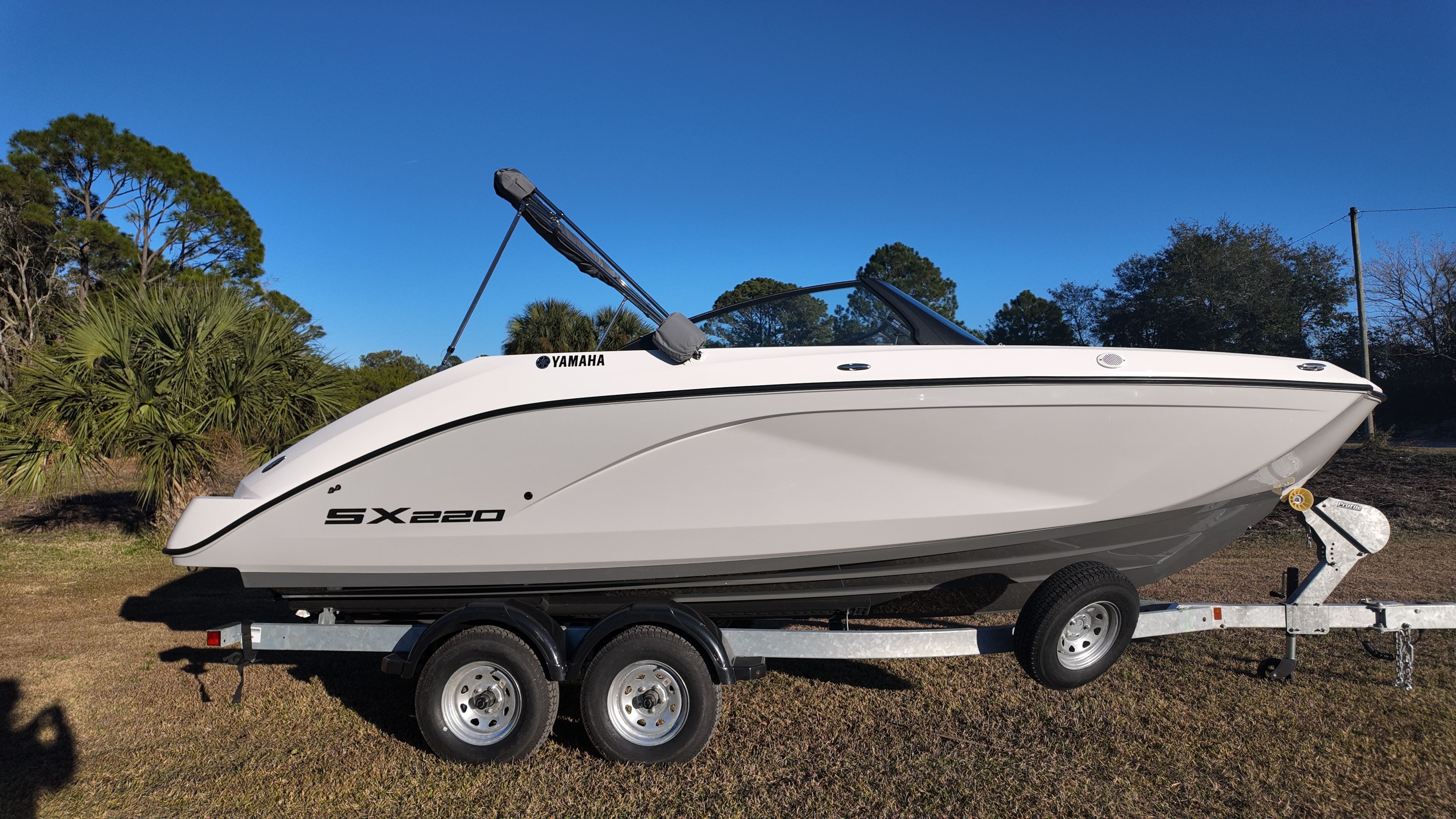 2025 Yamaha Boats SX220