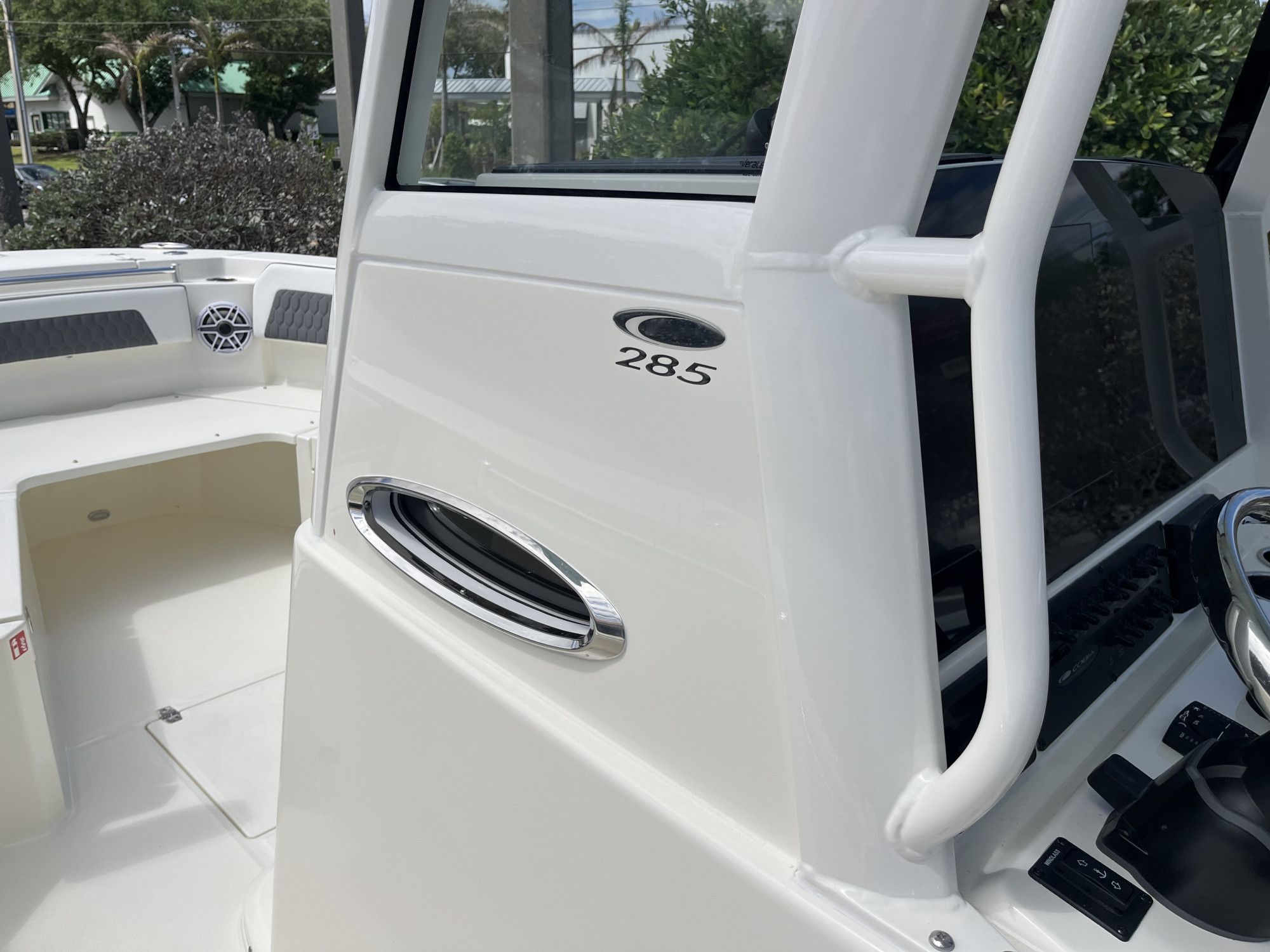 2026 Cobia 285 Open Center Console - 16