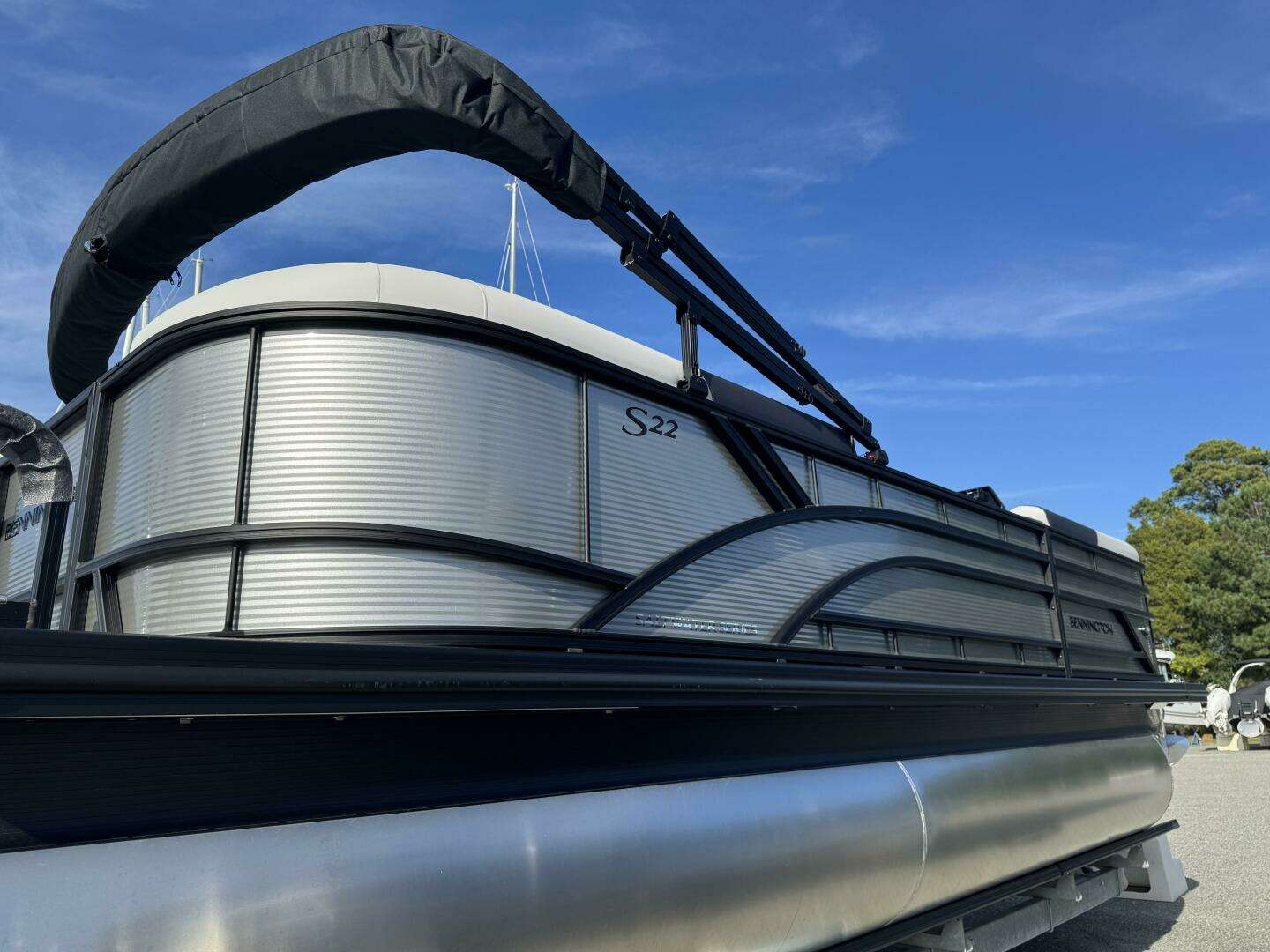 2026 Bennington 22SR - Image 3