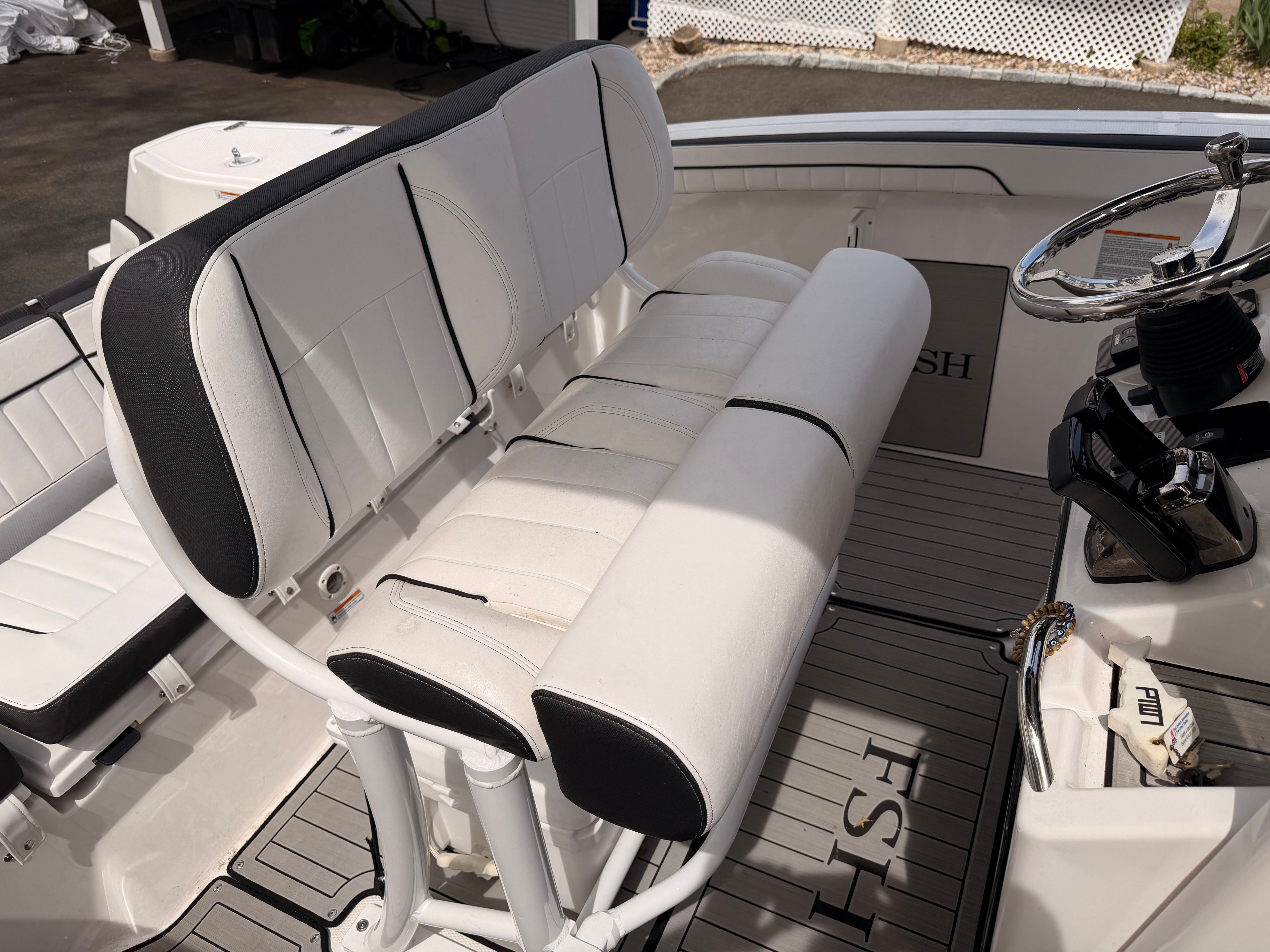 2022 Yamaha Boats 255 FSH Sport E - 15