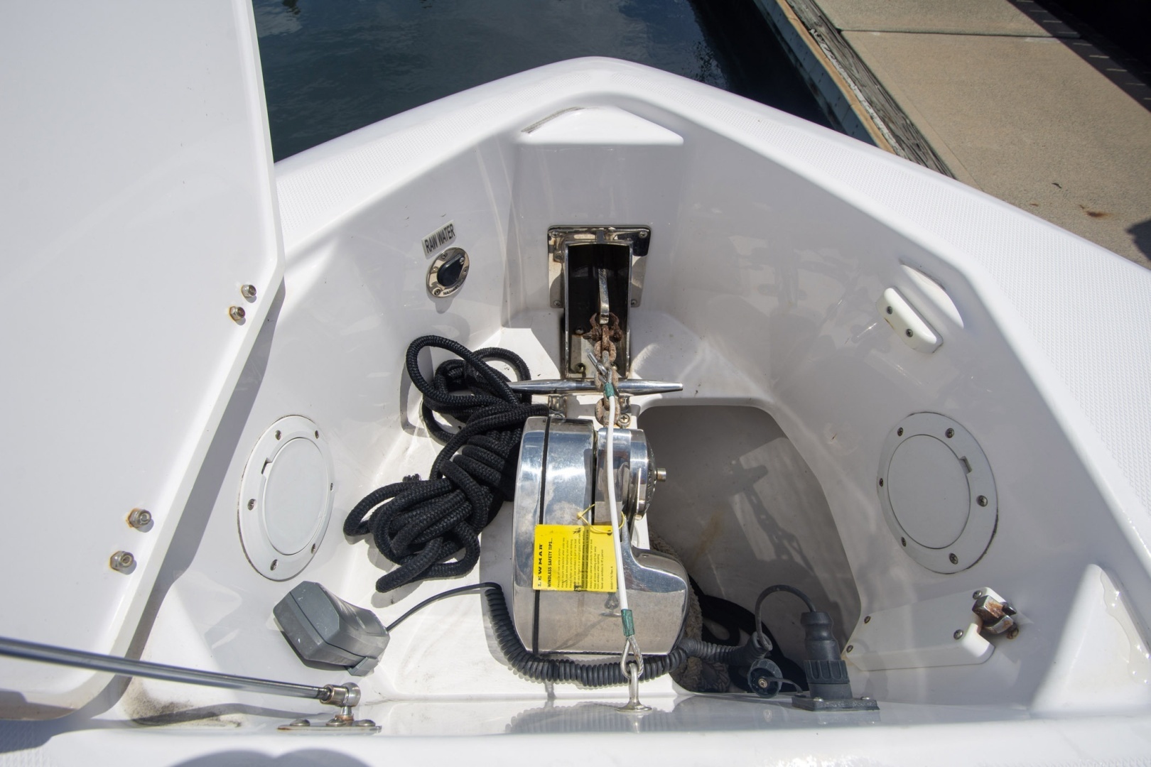 2019 Everglades 340 Dual Console - Image 21