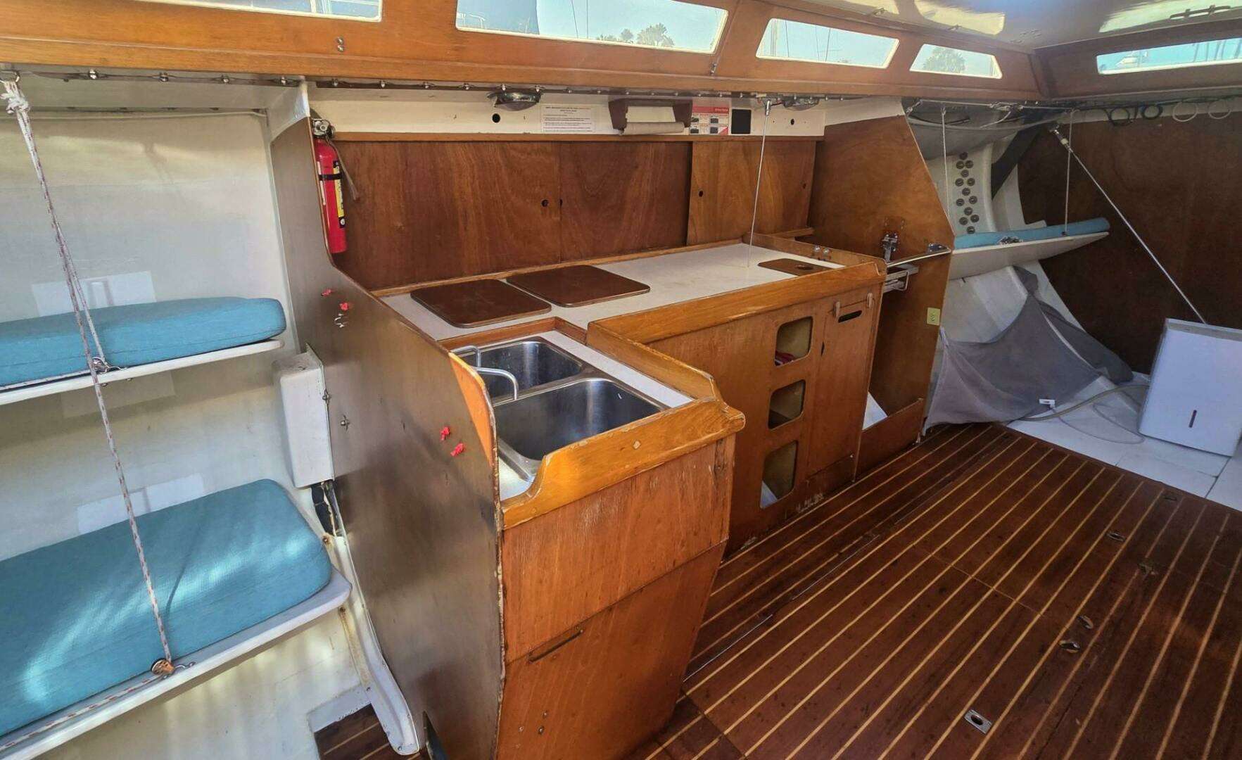 1986 Bill Lee Yachts Inc. Custom - Image 8