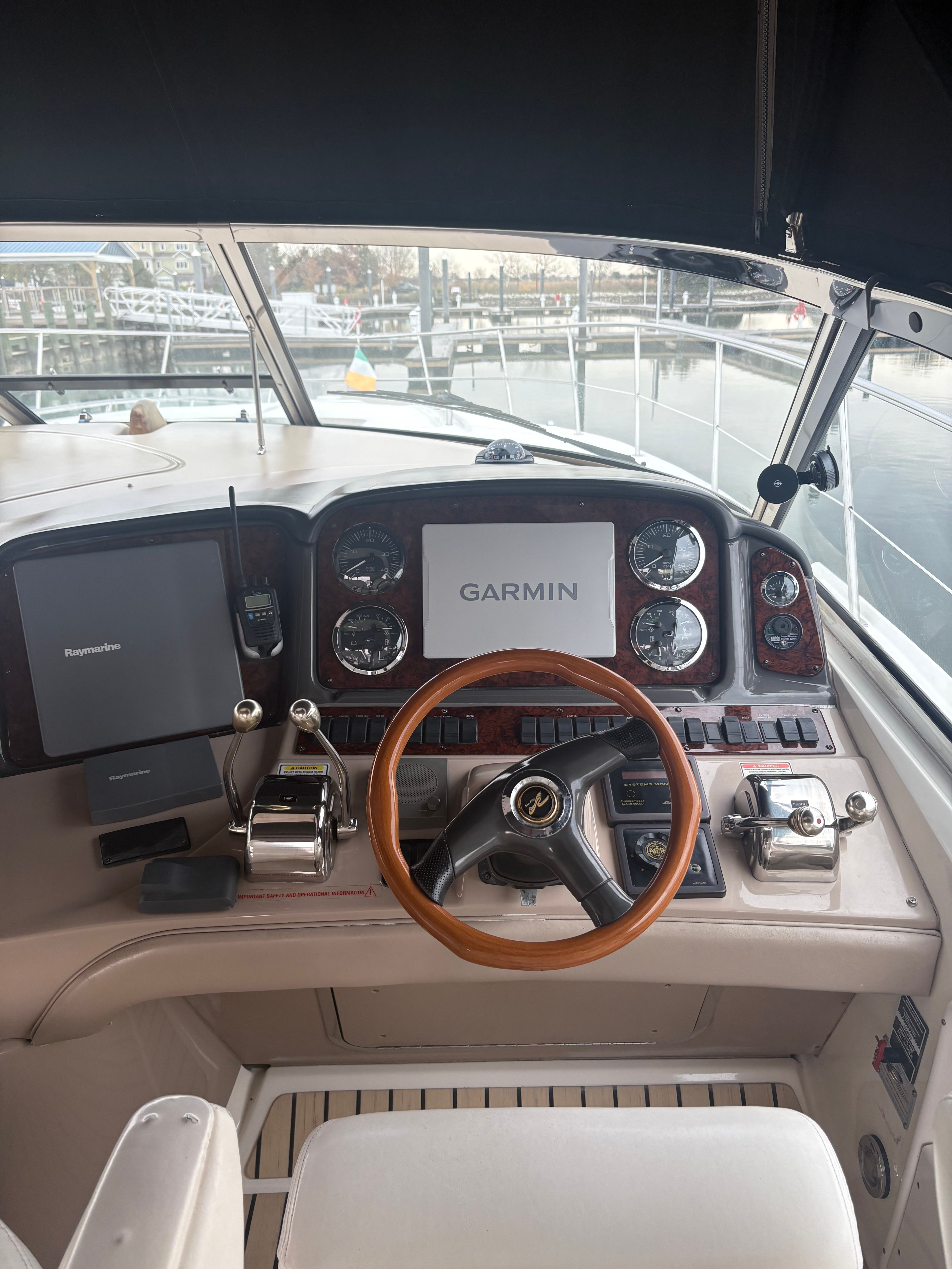 2003 Sea Ray 420 Sundancer - 8