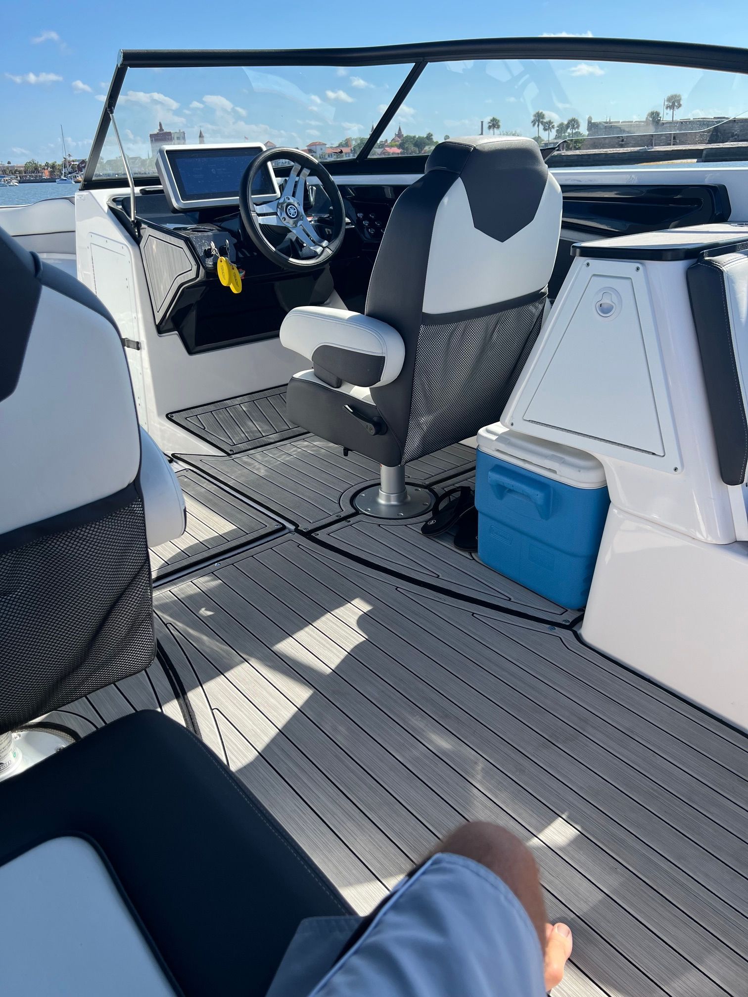 2023 Yamaha Boats 252S - 85