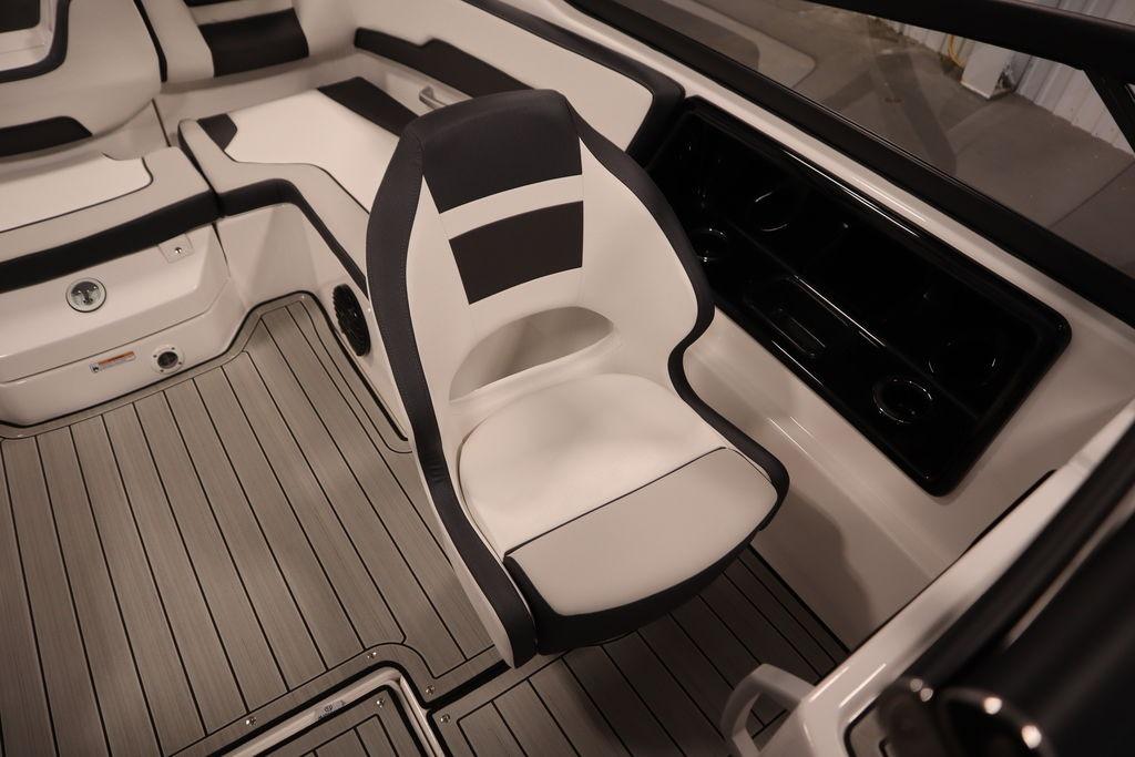 2026 Yamaha Boats 195S interior with sleek seating and modern design.