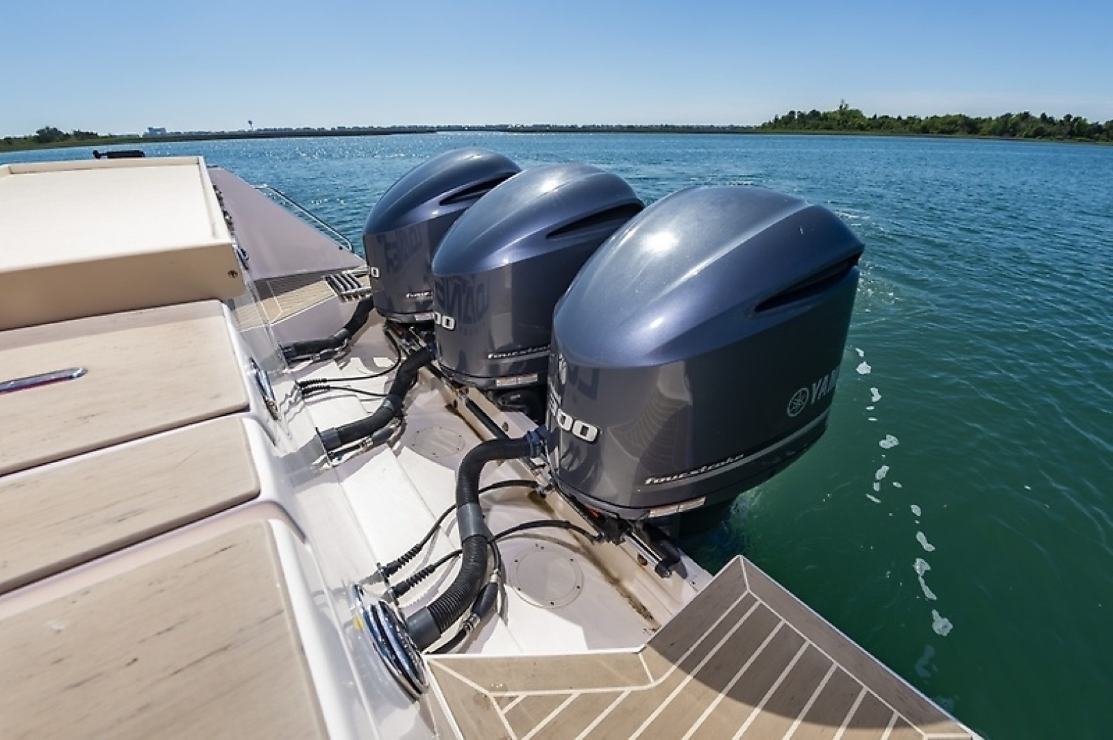 2014 Grady-White Express 370 - Image 22