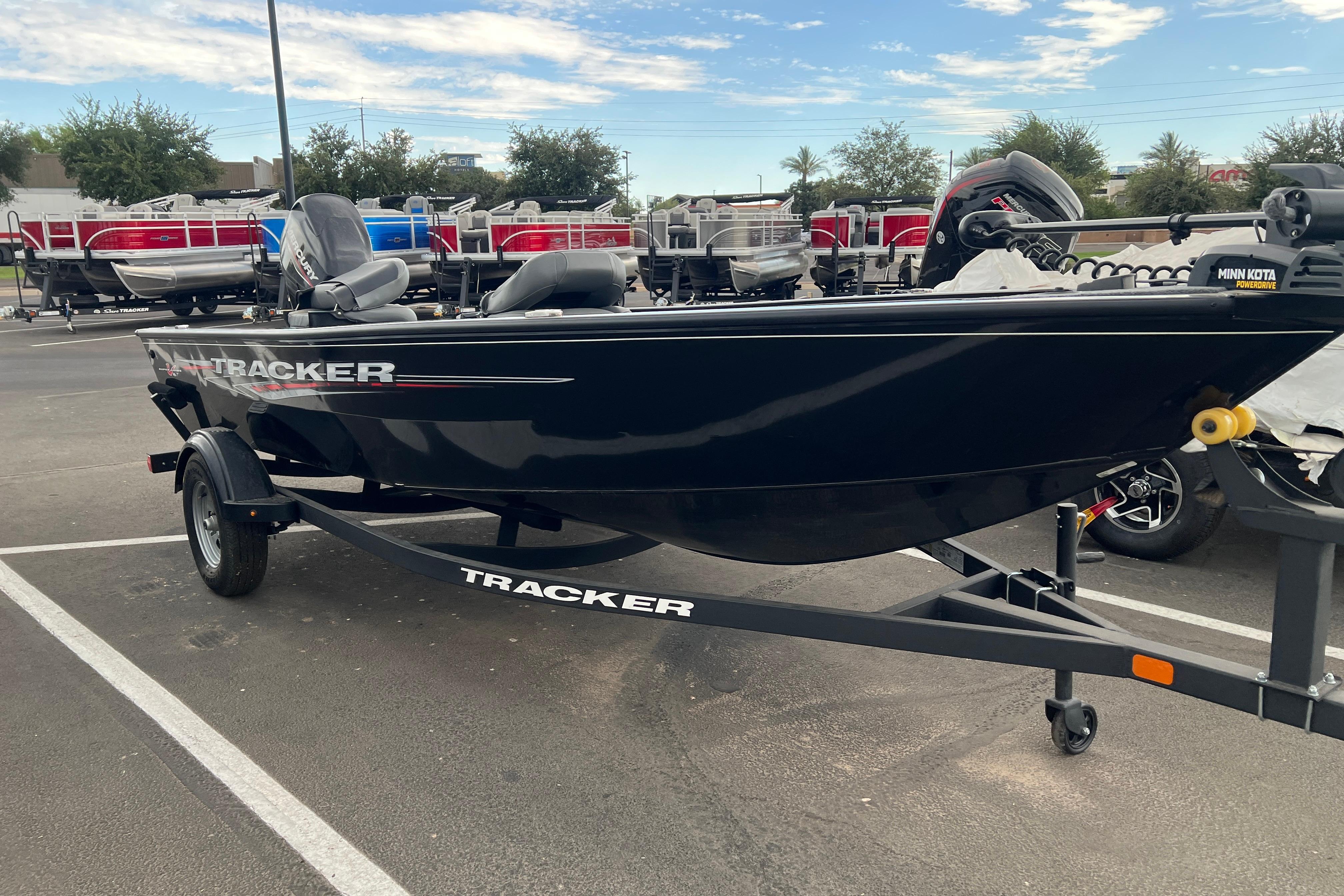 2025 Tracker Super Guide V-16 T