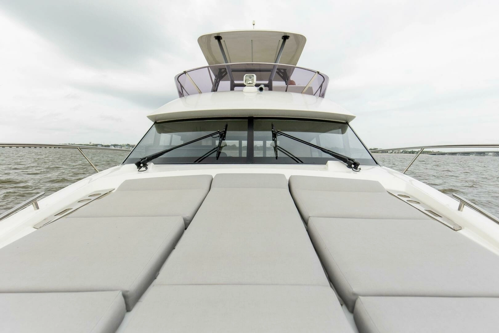 2023 Prestige 460 Flybridge - Image 31