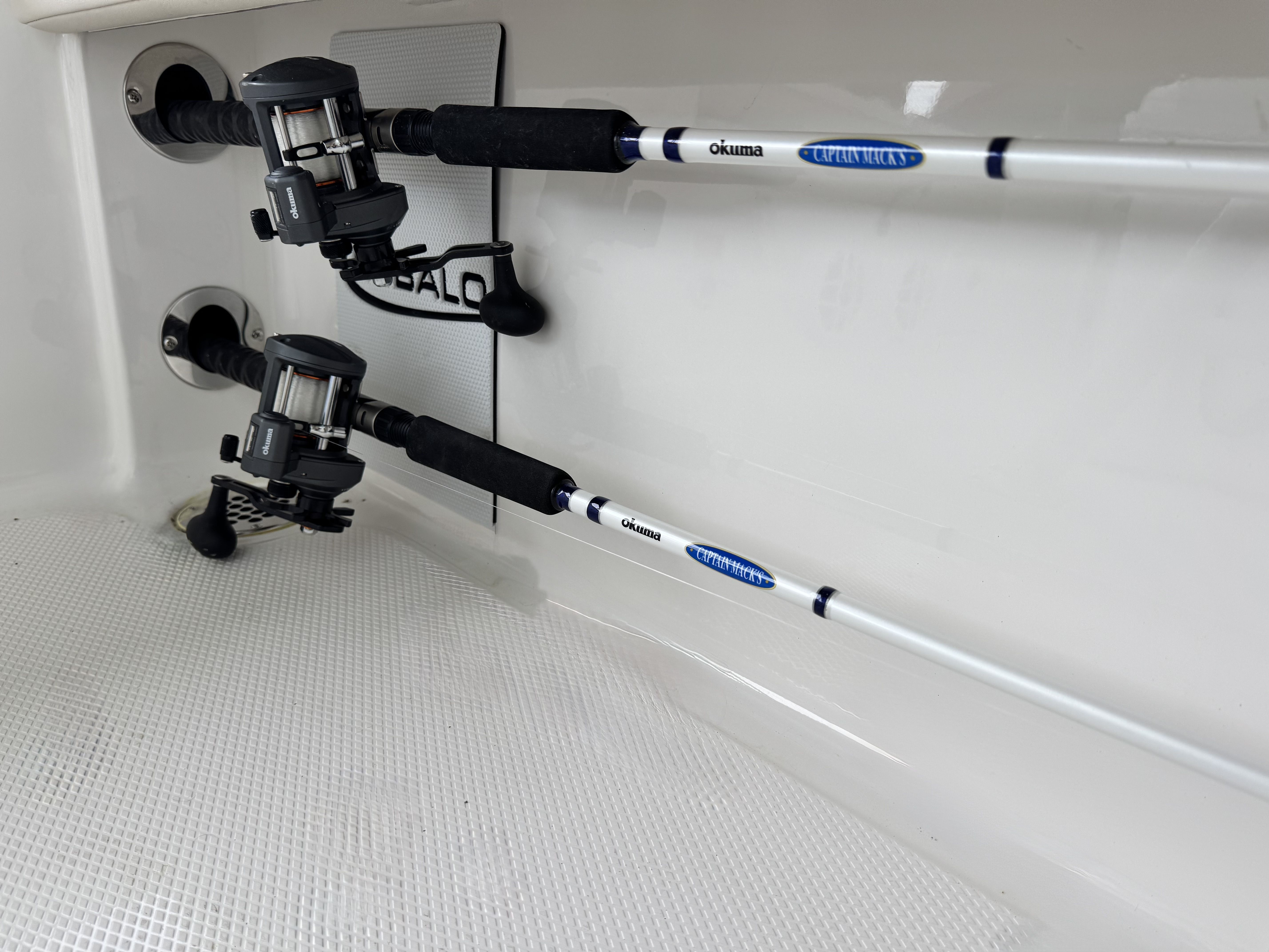 2026 Robalo 226 - 32