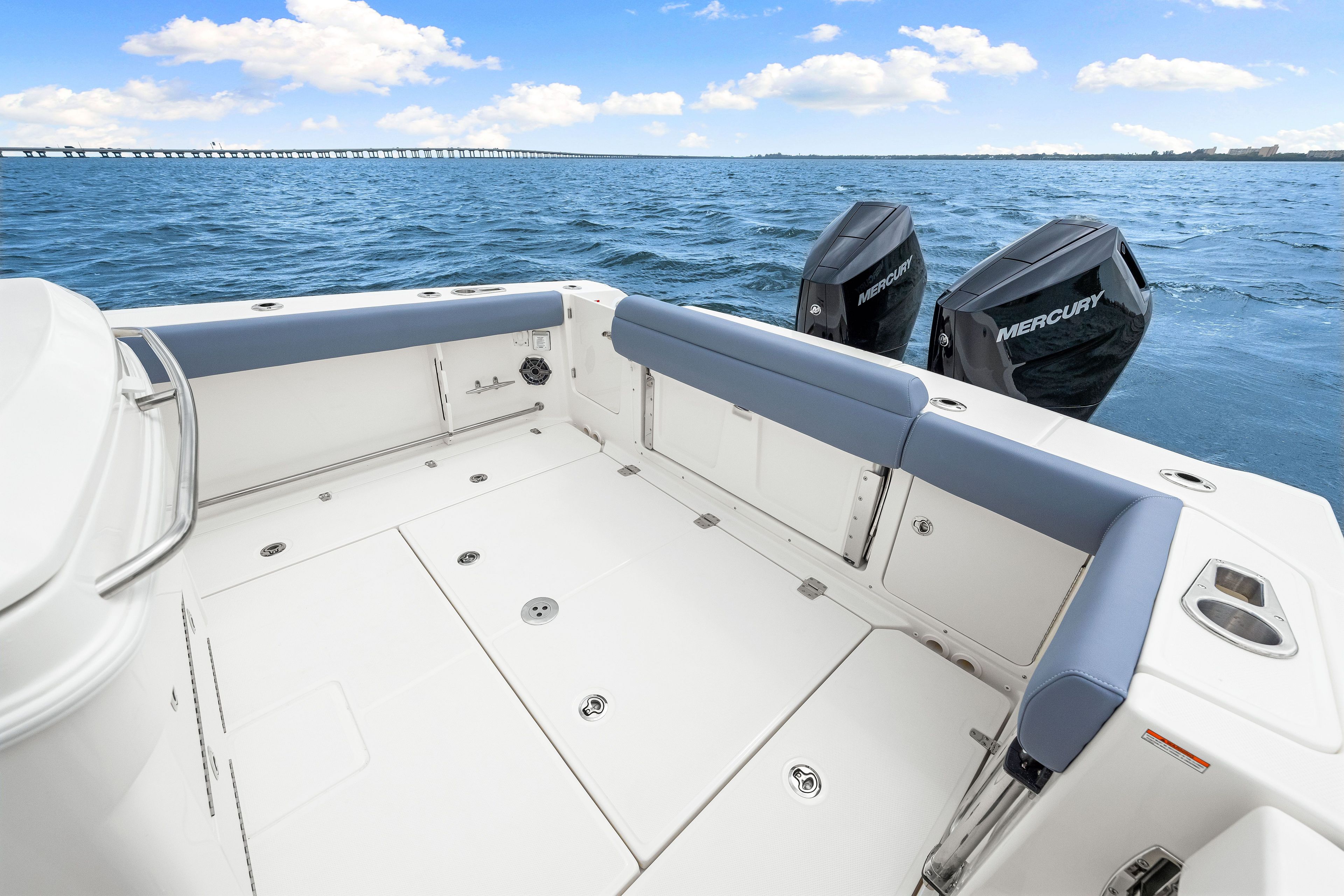 2026 Boston Whaler 330 Outrage - 47