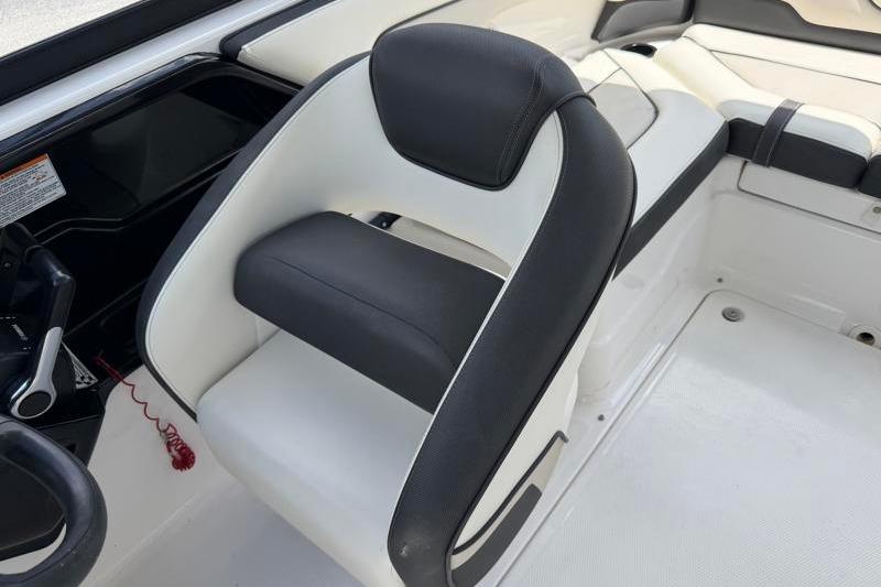 2017 Yamaha Boats SX210 interior seating, featuring sleek black and white upholstery.