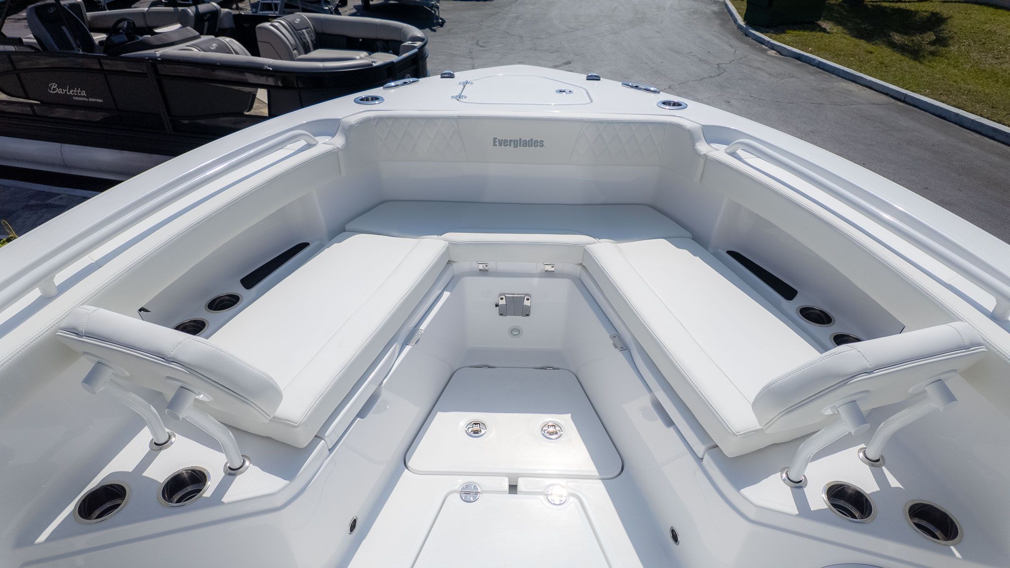 2026 Everglades 285 Center Console - 7