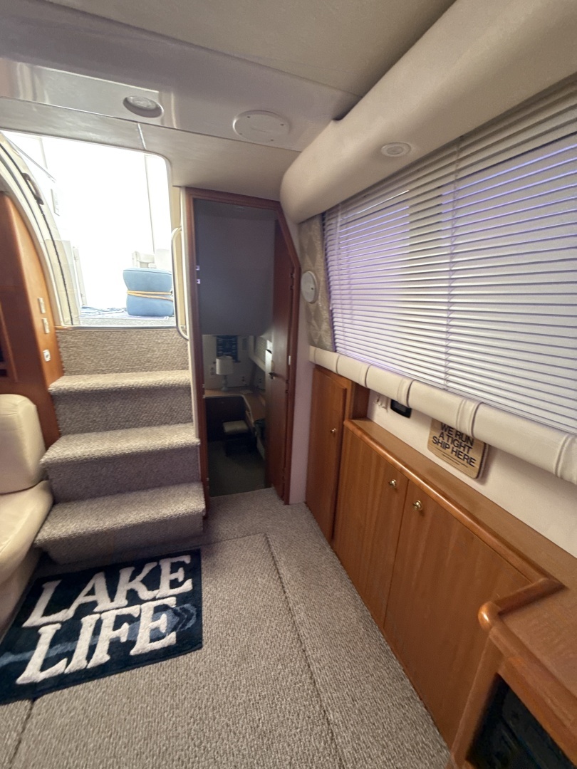 1999 Silverton 422 - Image 129