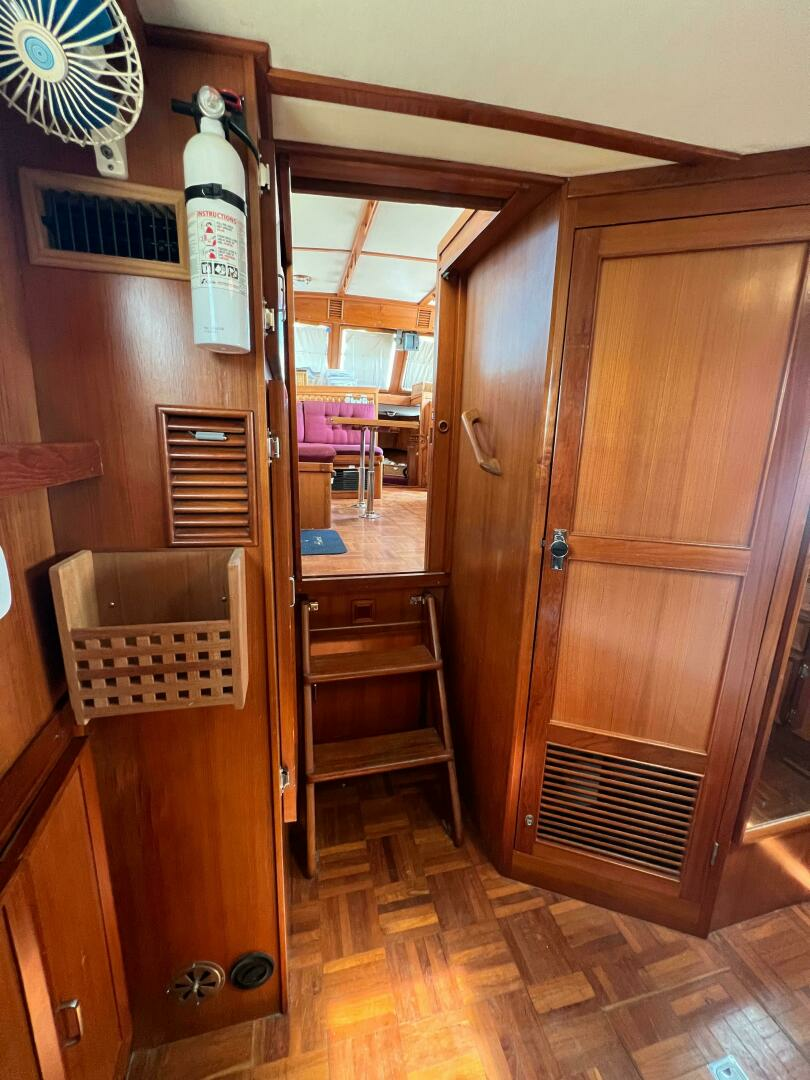 1987 Hershine Newburyport - Image 47