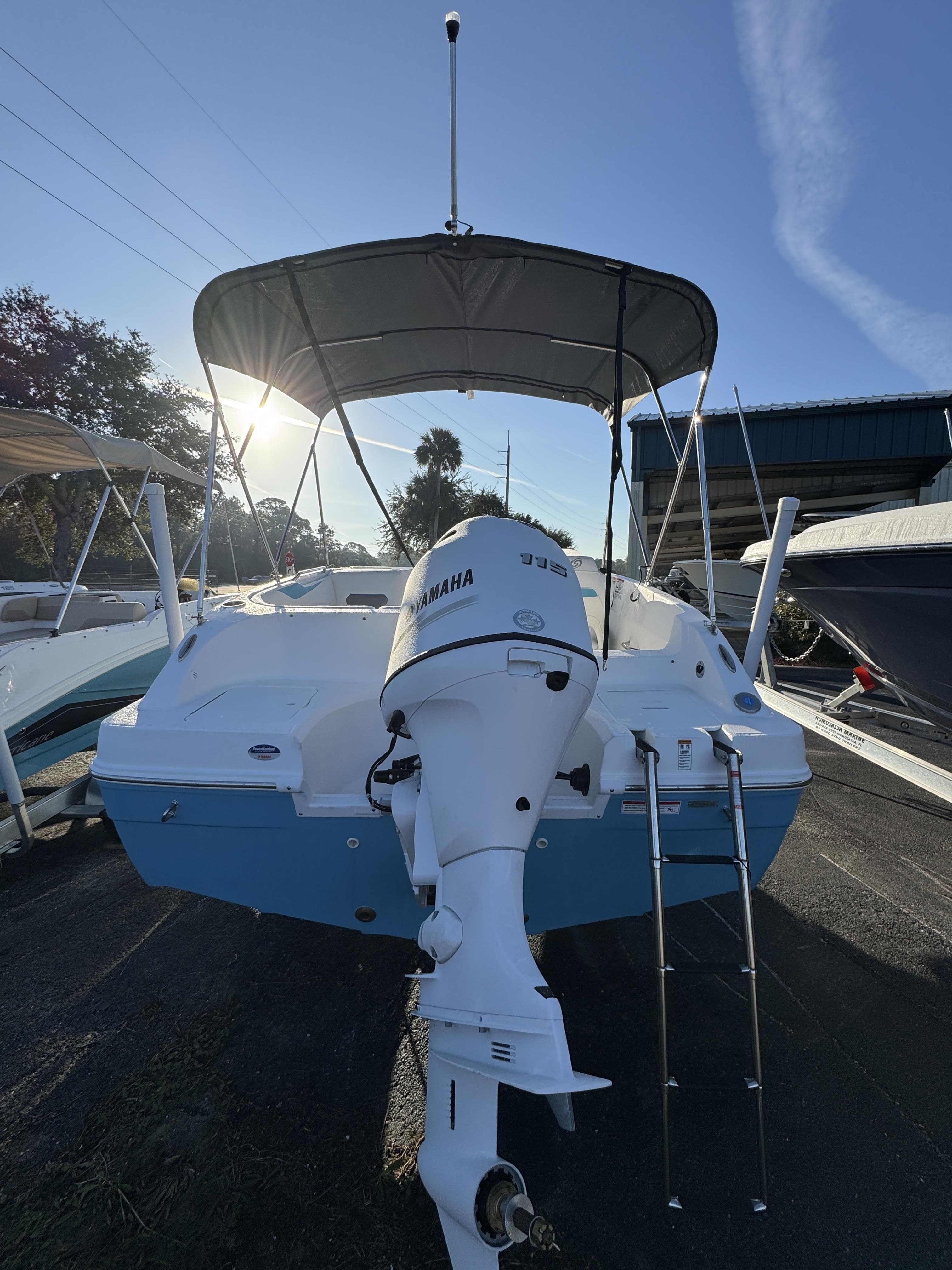 2026 Hurricane SunDeck Sport 188 OB - 6