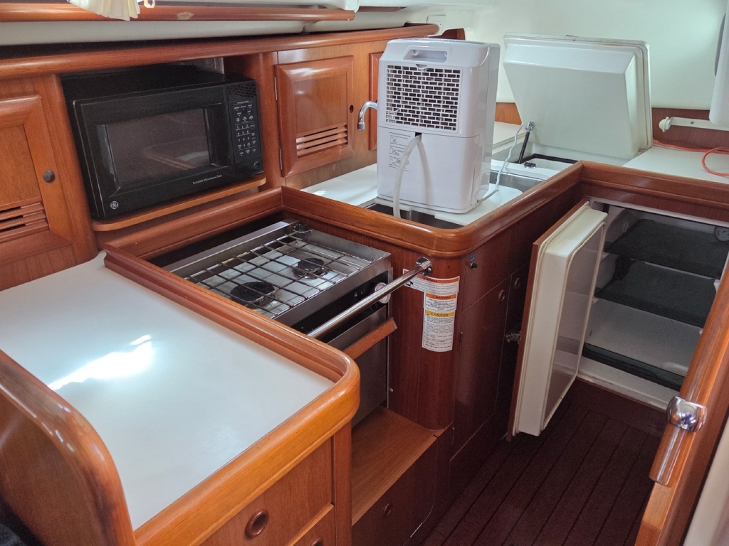 2000 Beneteau Oceanis 411 - Image 8