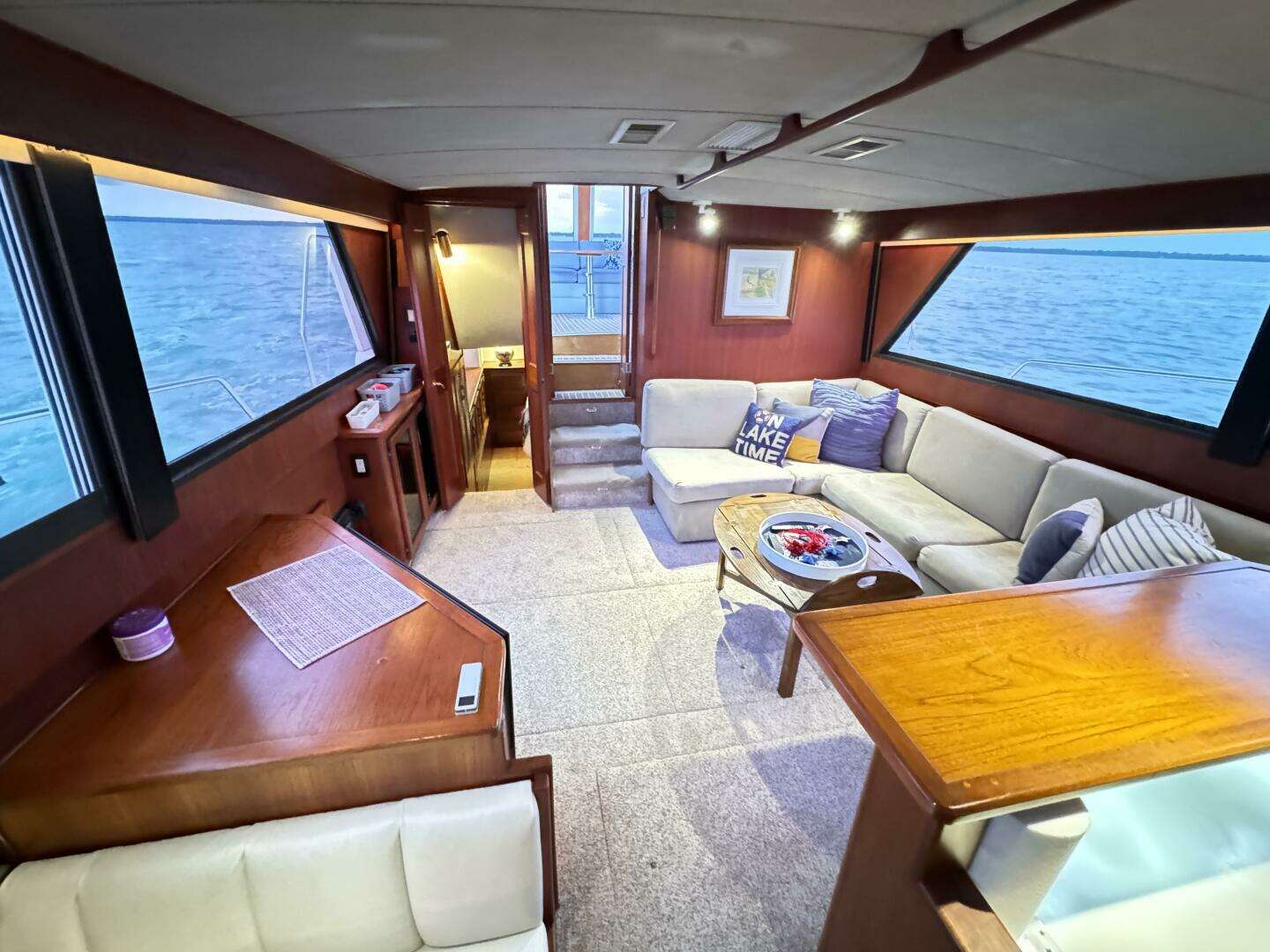 1987 Viking 48 Motor Yacht - Image 37