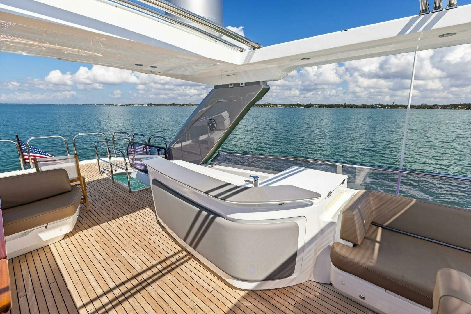2018 Princess Y75 Motor Yacht - Image 50