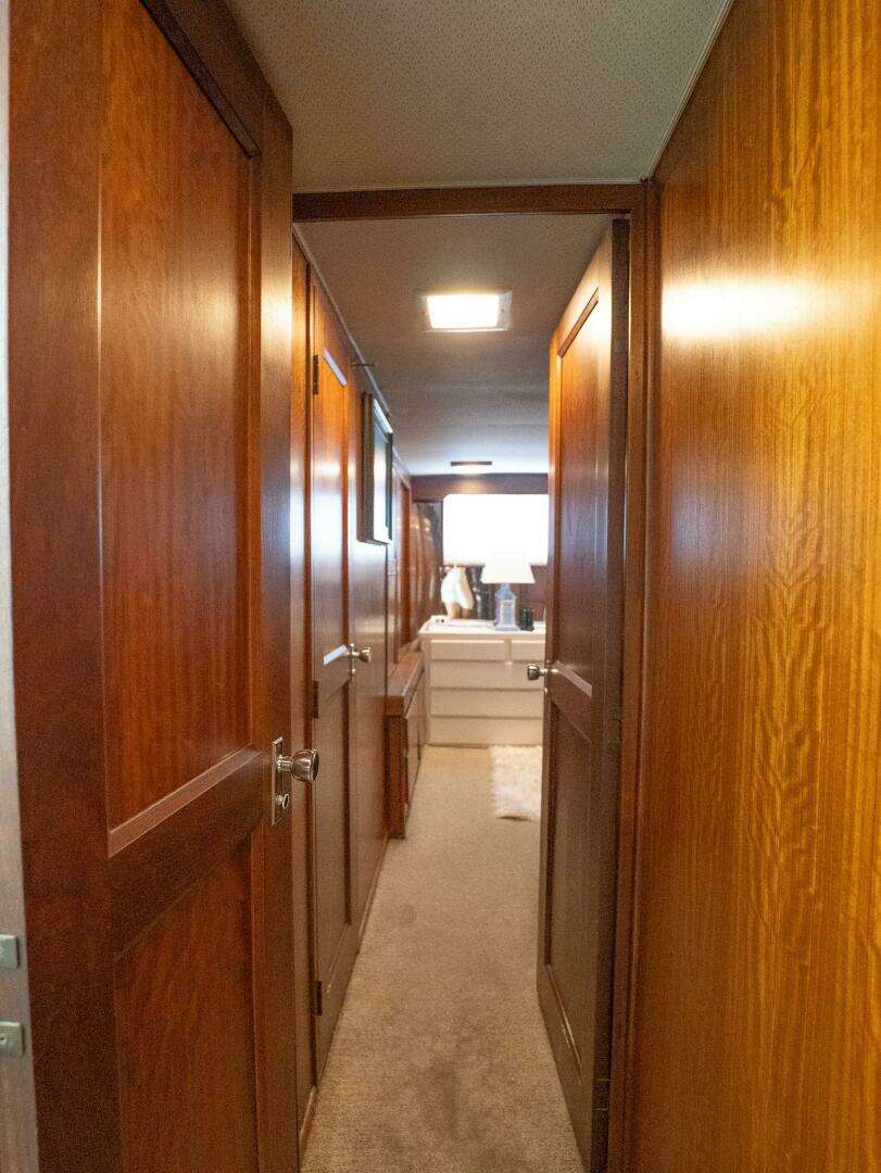 1975 Hatteras 58 Yacht Fisherman - Image 20