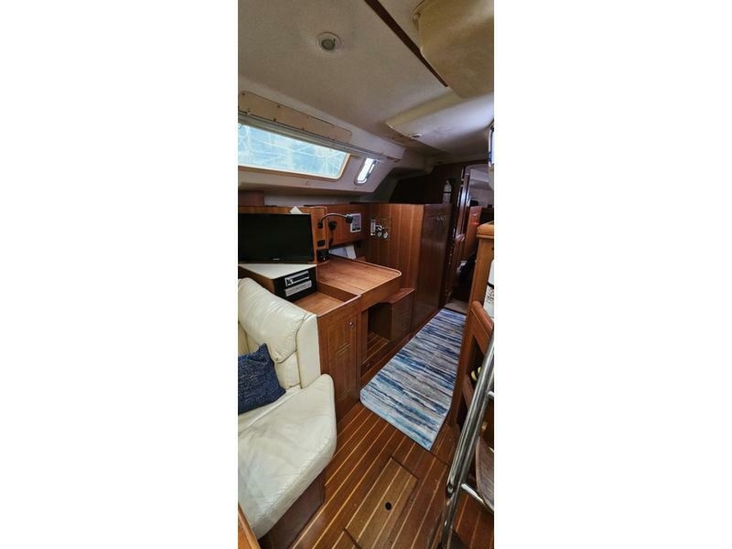 2002 Hunter 420 - Image 25